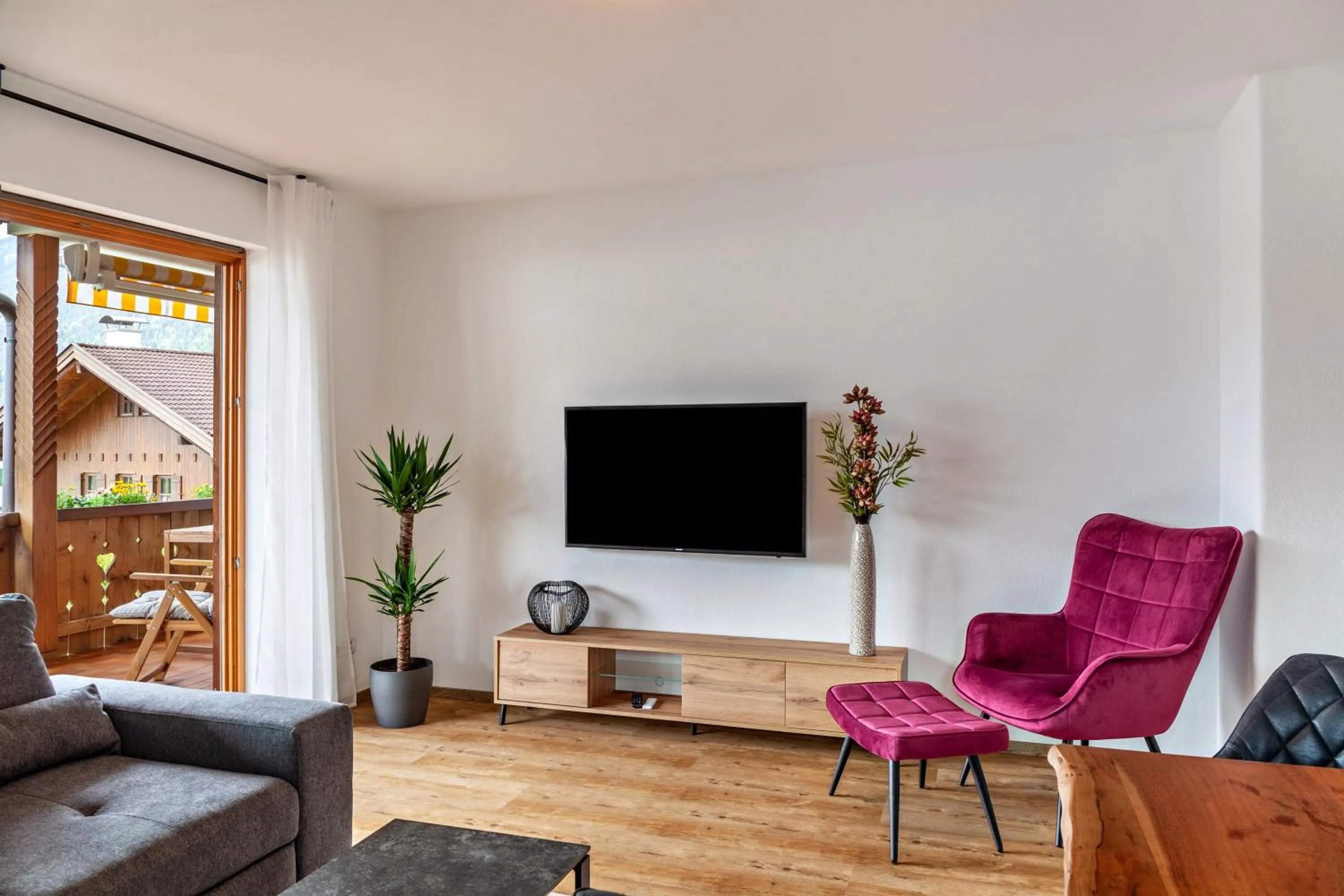 Property building in Alpblick Apartment Alpspitze
