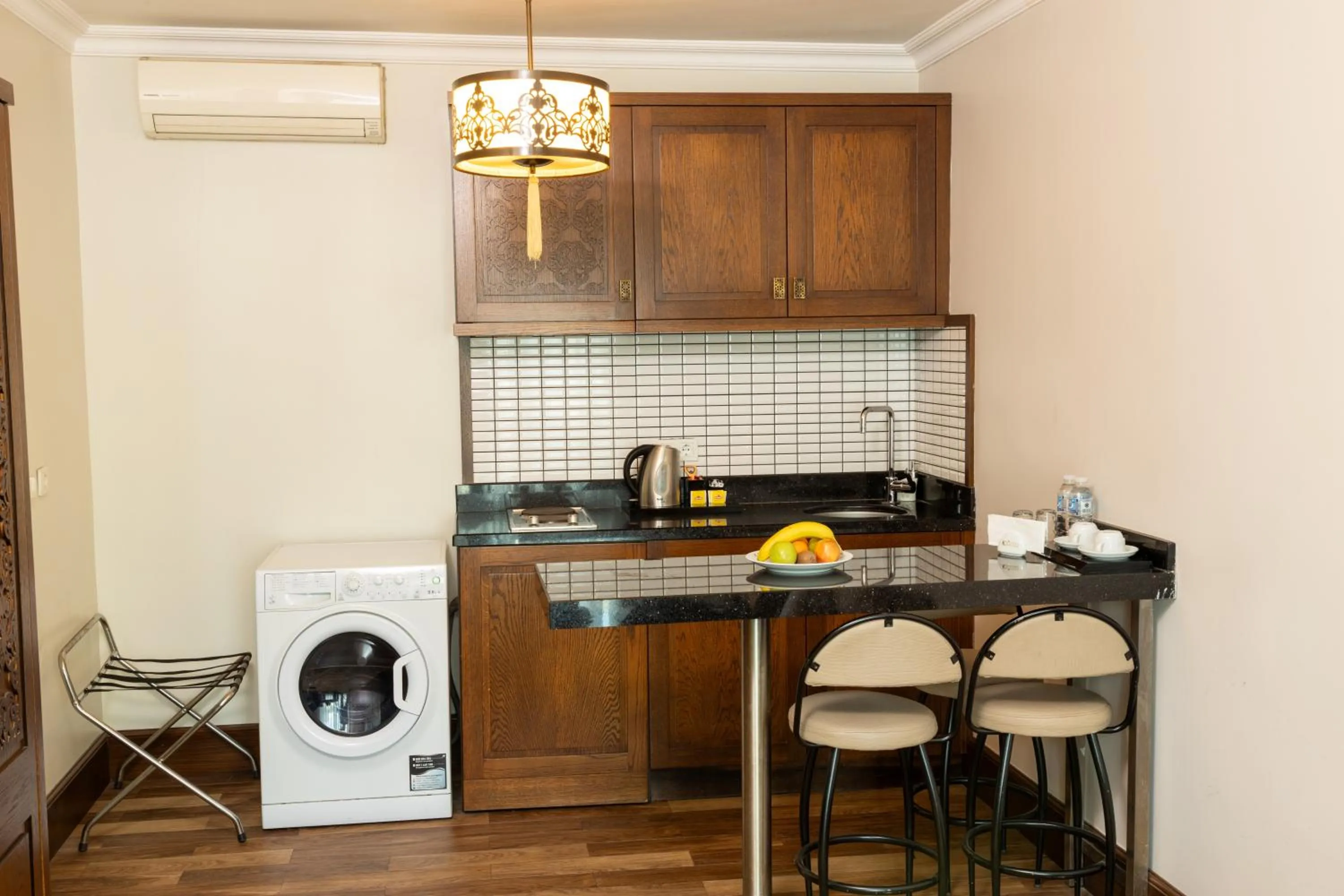 Kitchen or kitchenette in Şişli Luxury K Suites Hotel