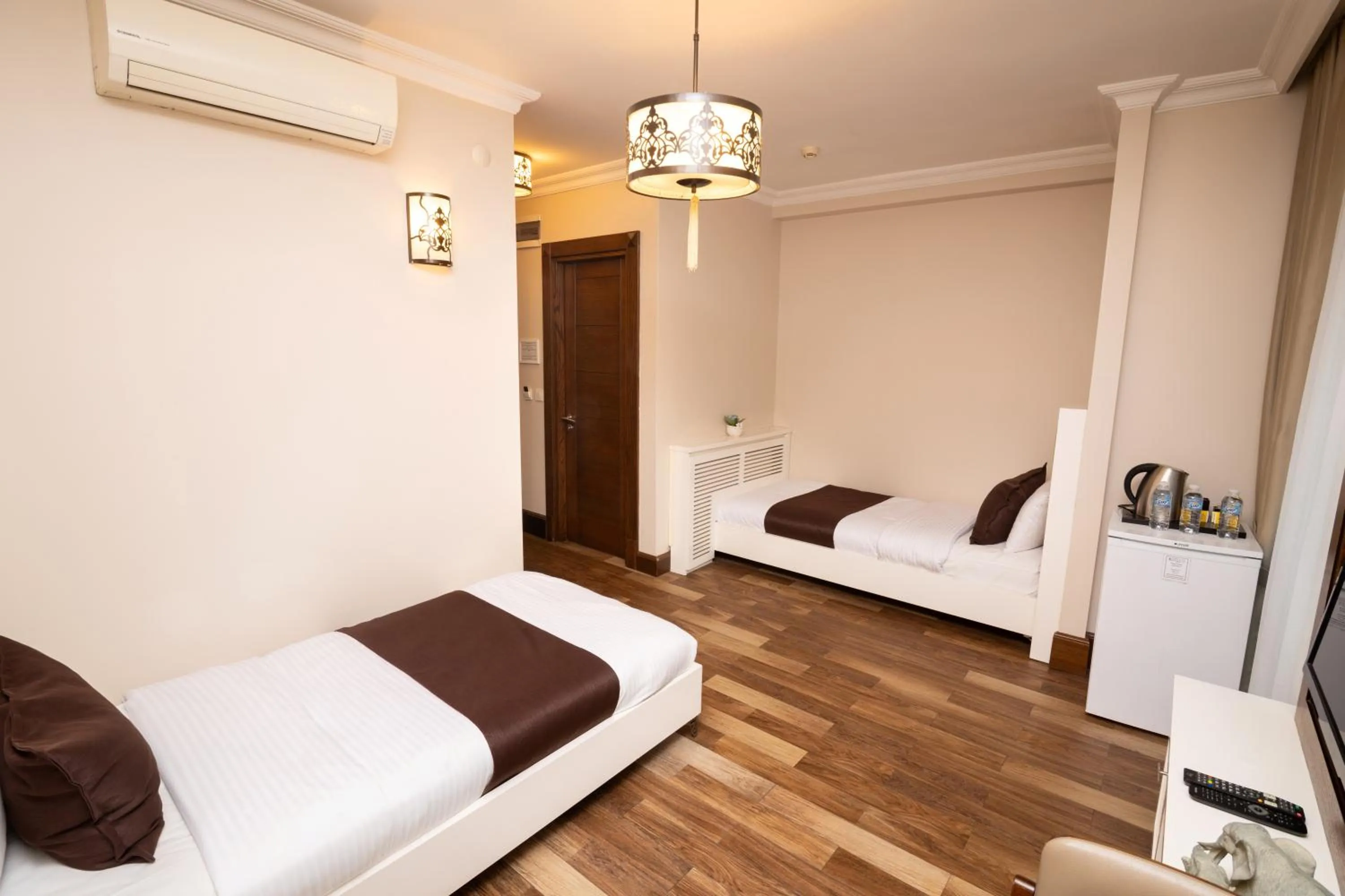 TV and multimedia, Bed in Şişli Luxury K Suites Hotel