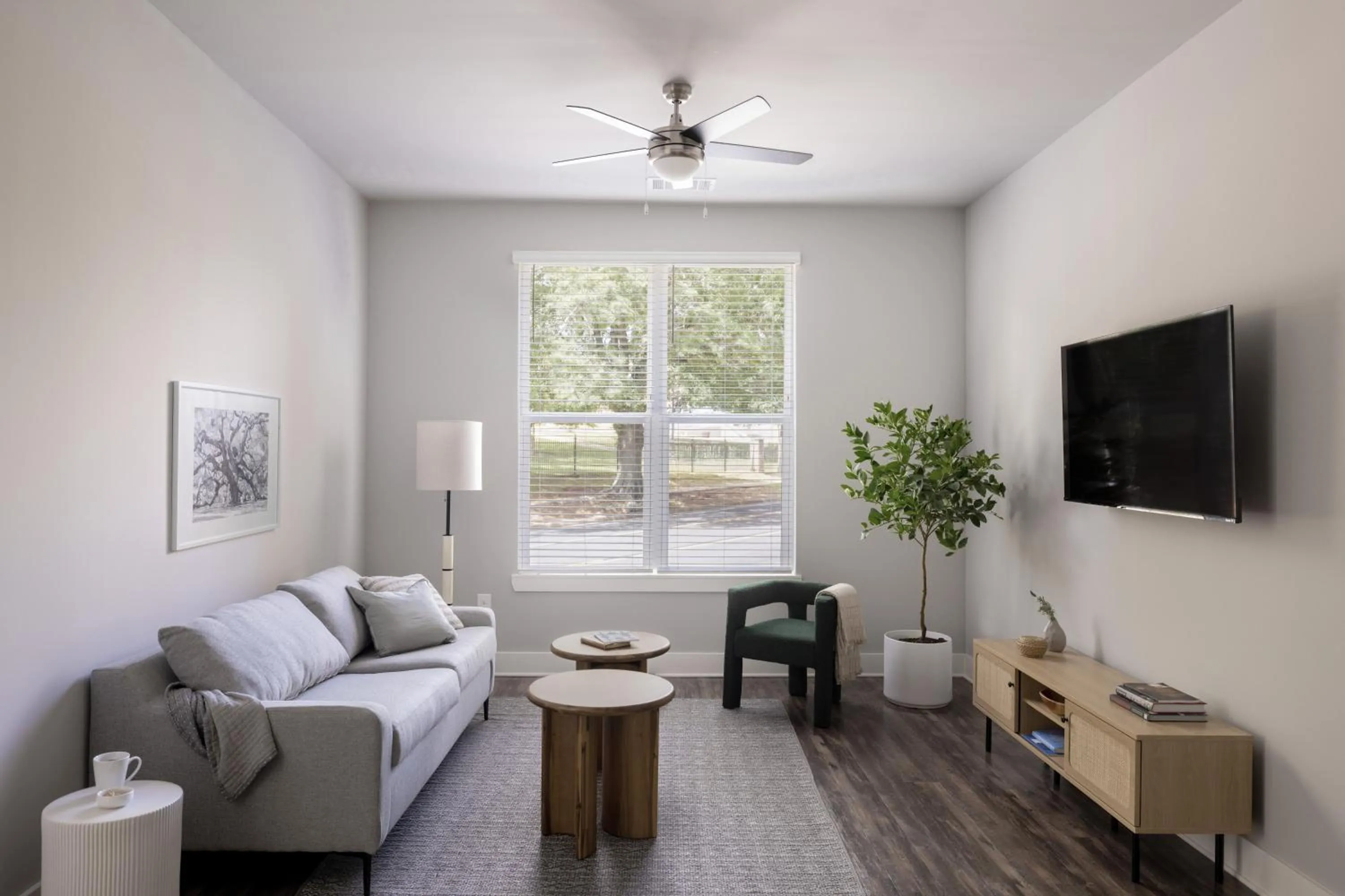 Living room in Mint House Greenville - West End