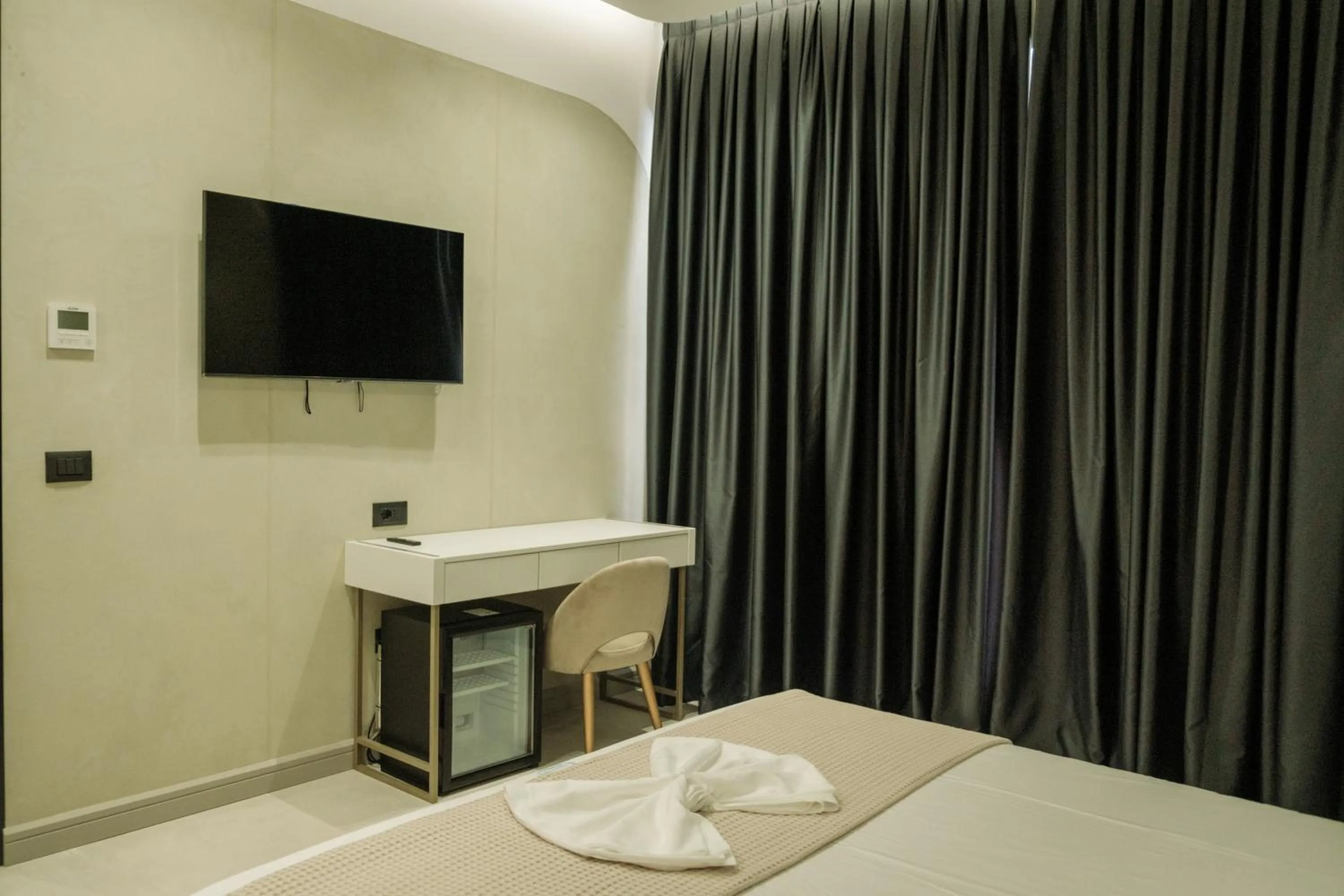 Bed in Comfort Suites