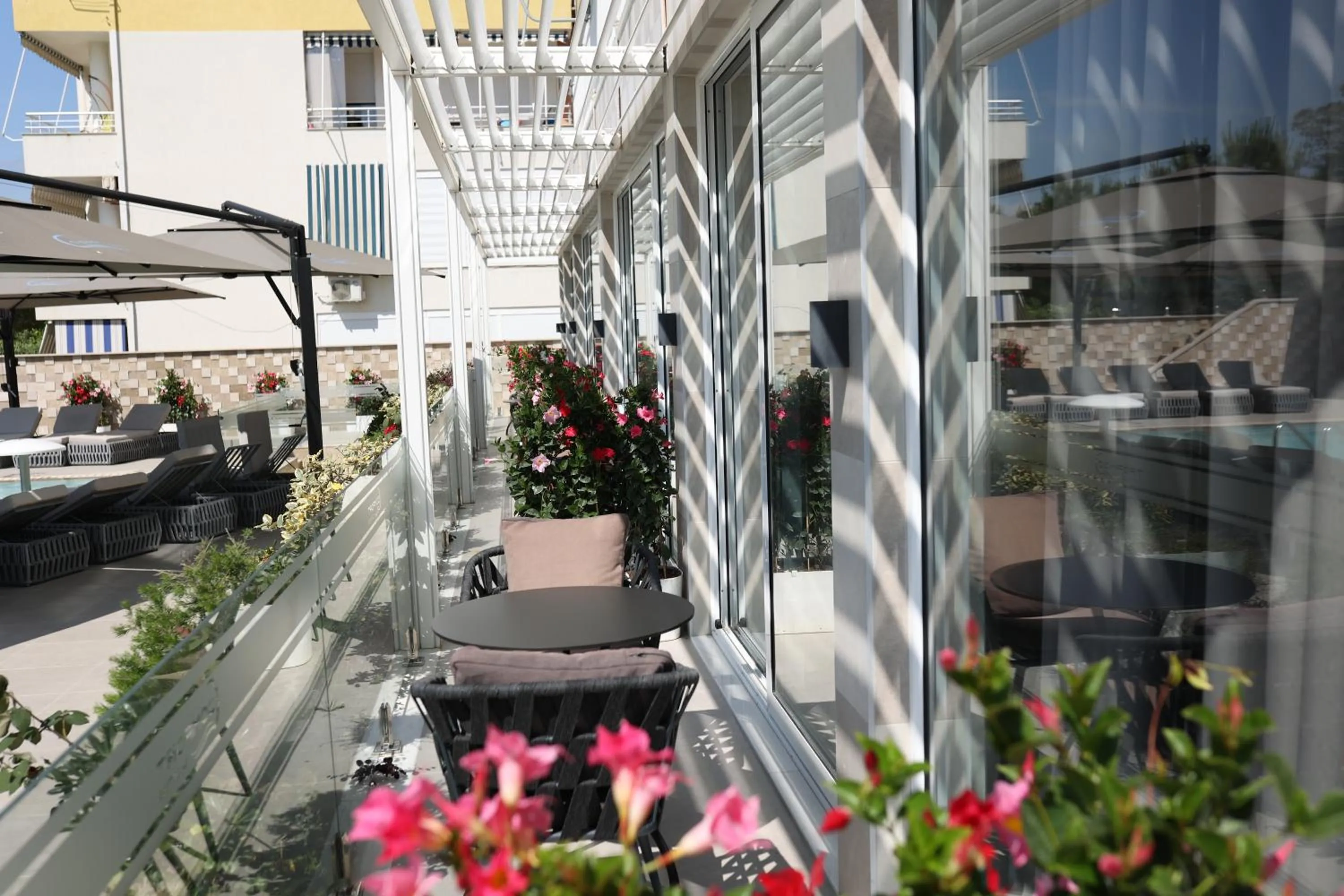 Spring in Comfort Suites