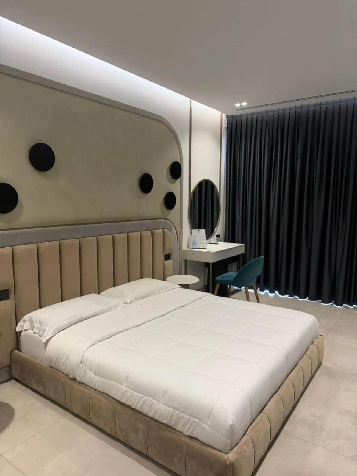 Bed in Comfort Suites