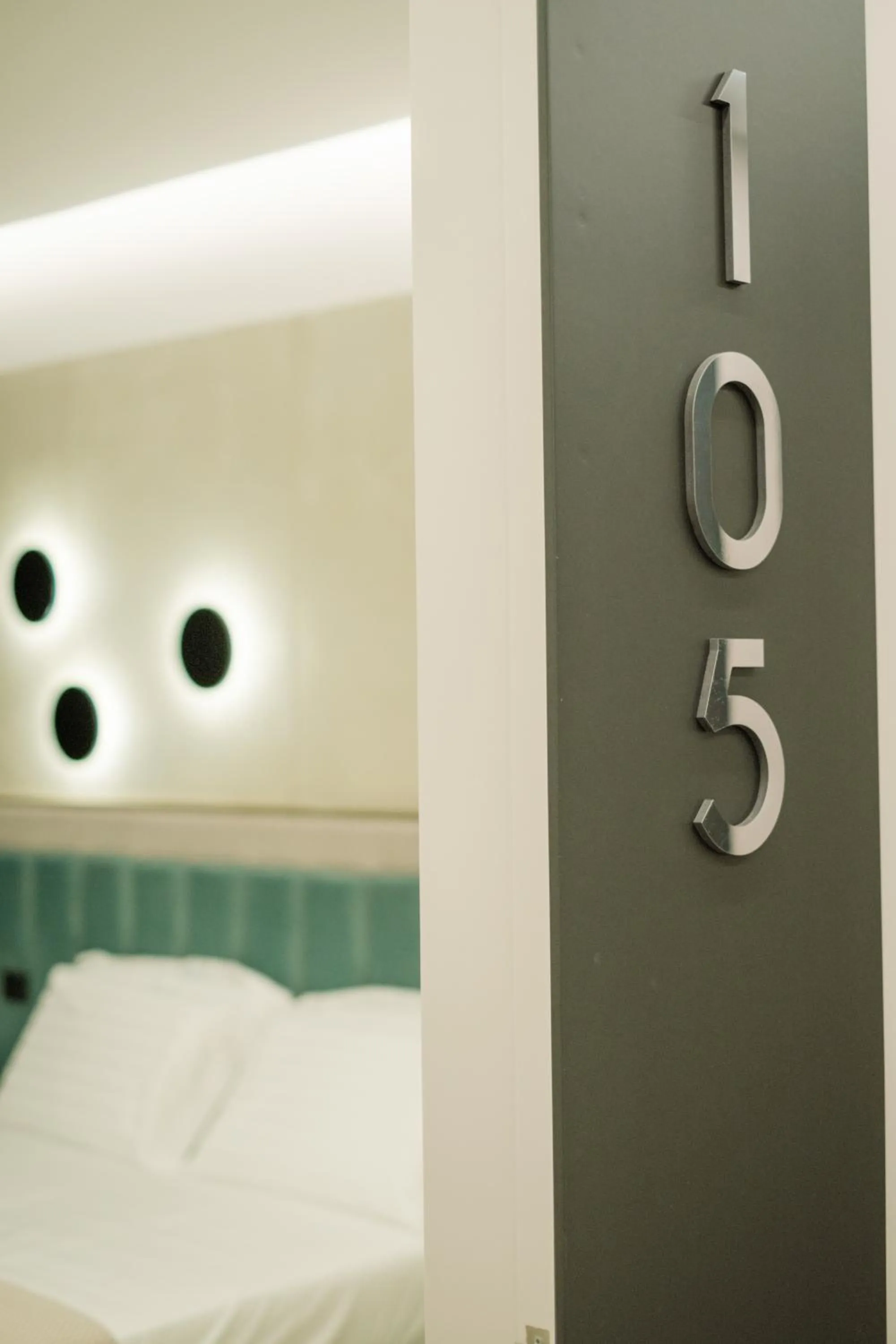 Bedroom, Bed in Comfort Suites