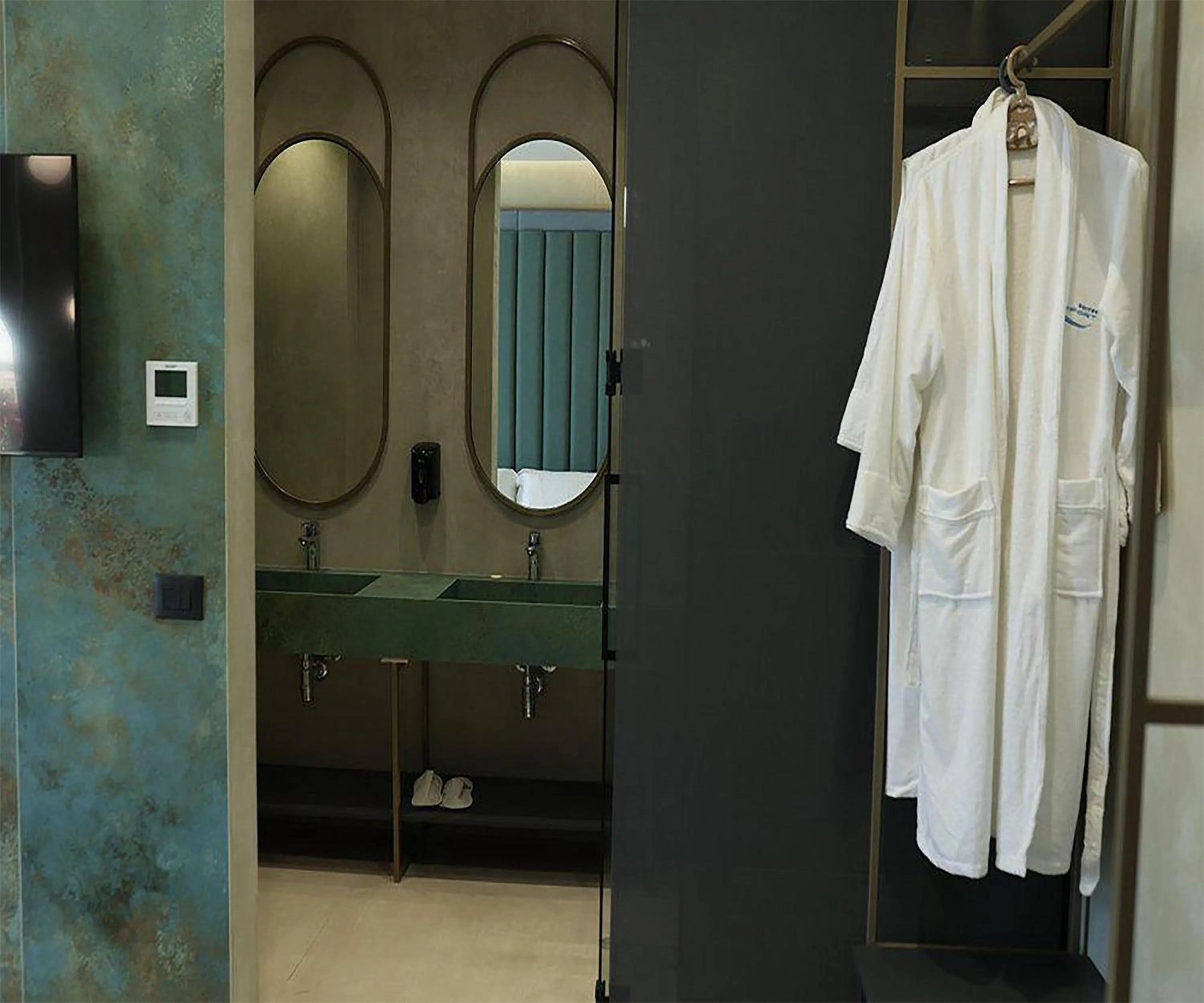 Bathroom in Comfort Suites