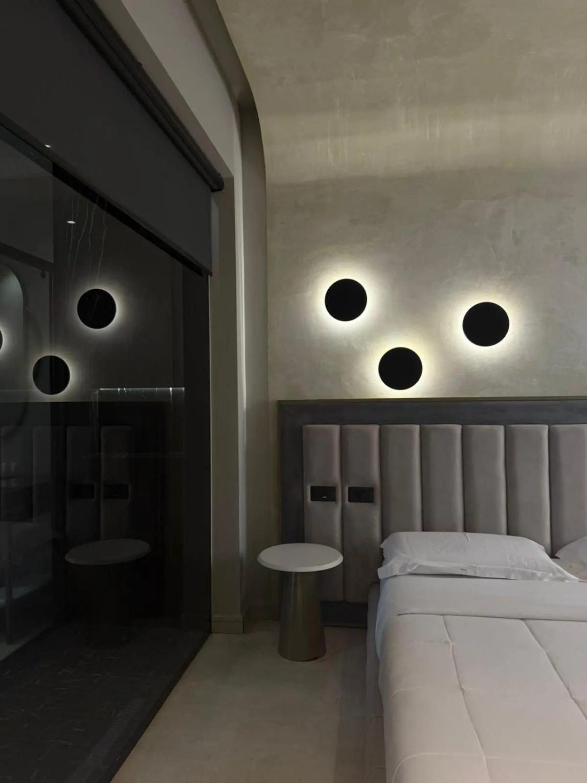 Bed in Comfort Suites