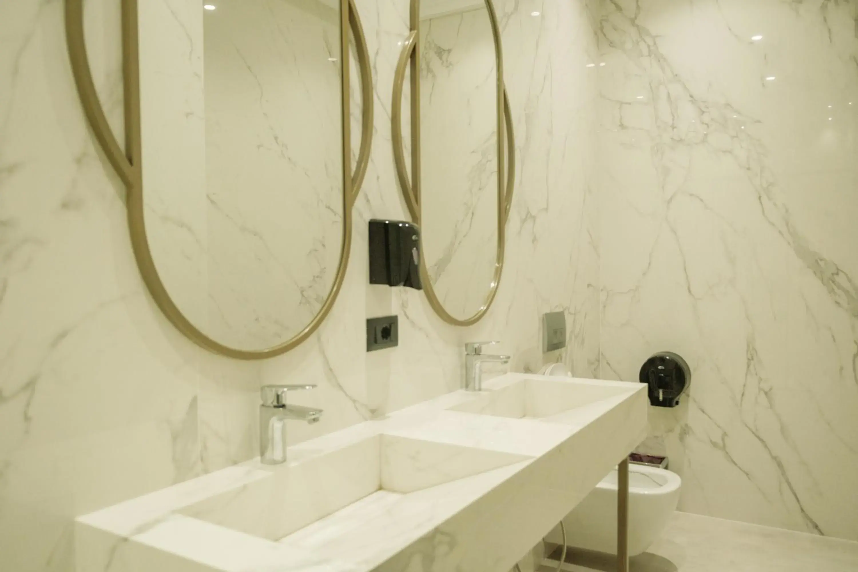 Deluxe Double Room with Balcony in Comfort Suites Deluxe Double Room with Balcony in Comfort Suites