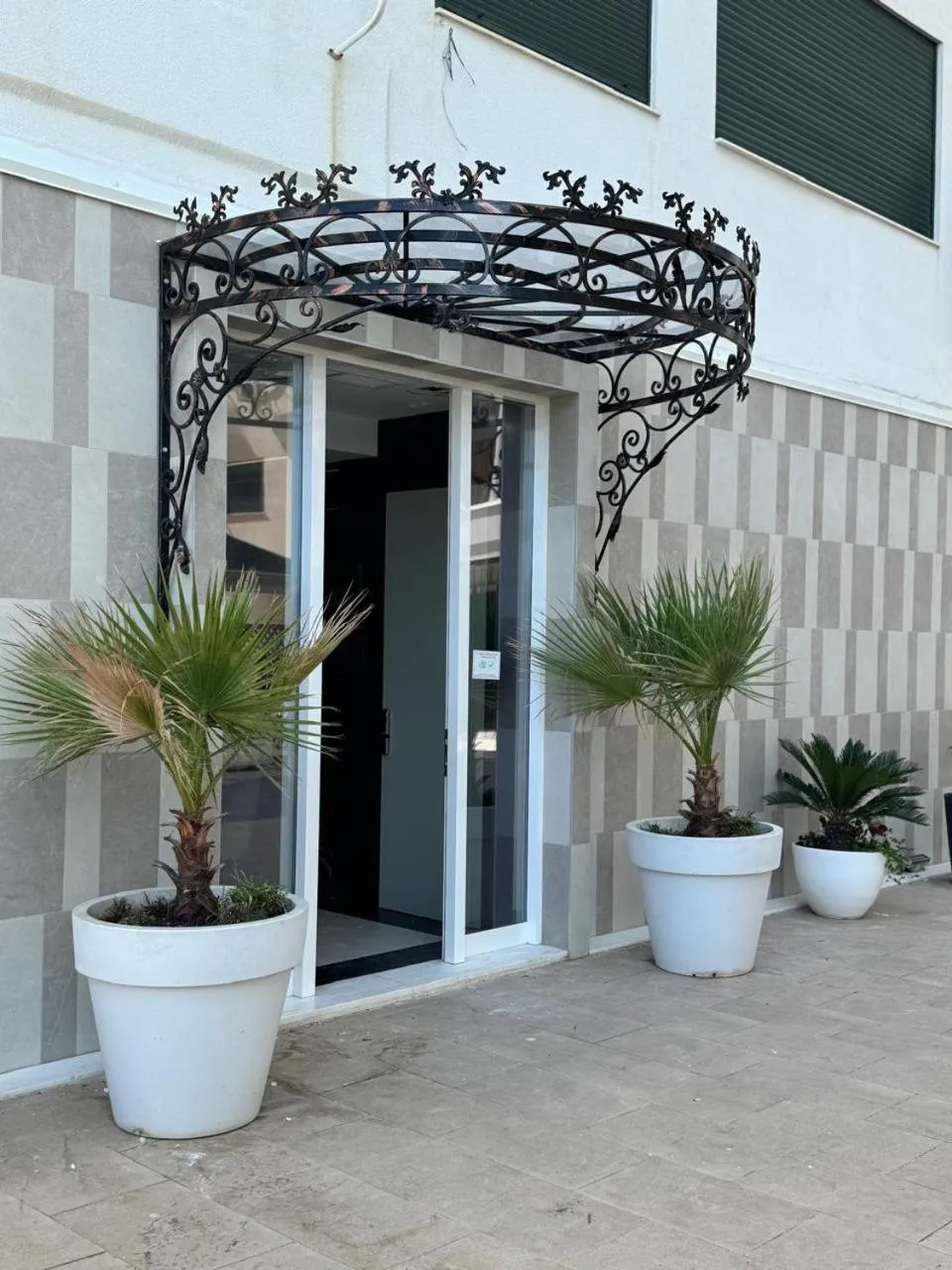 Property building in Comfort Suites