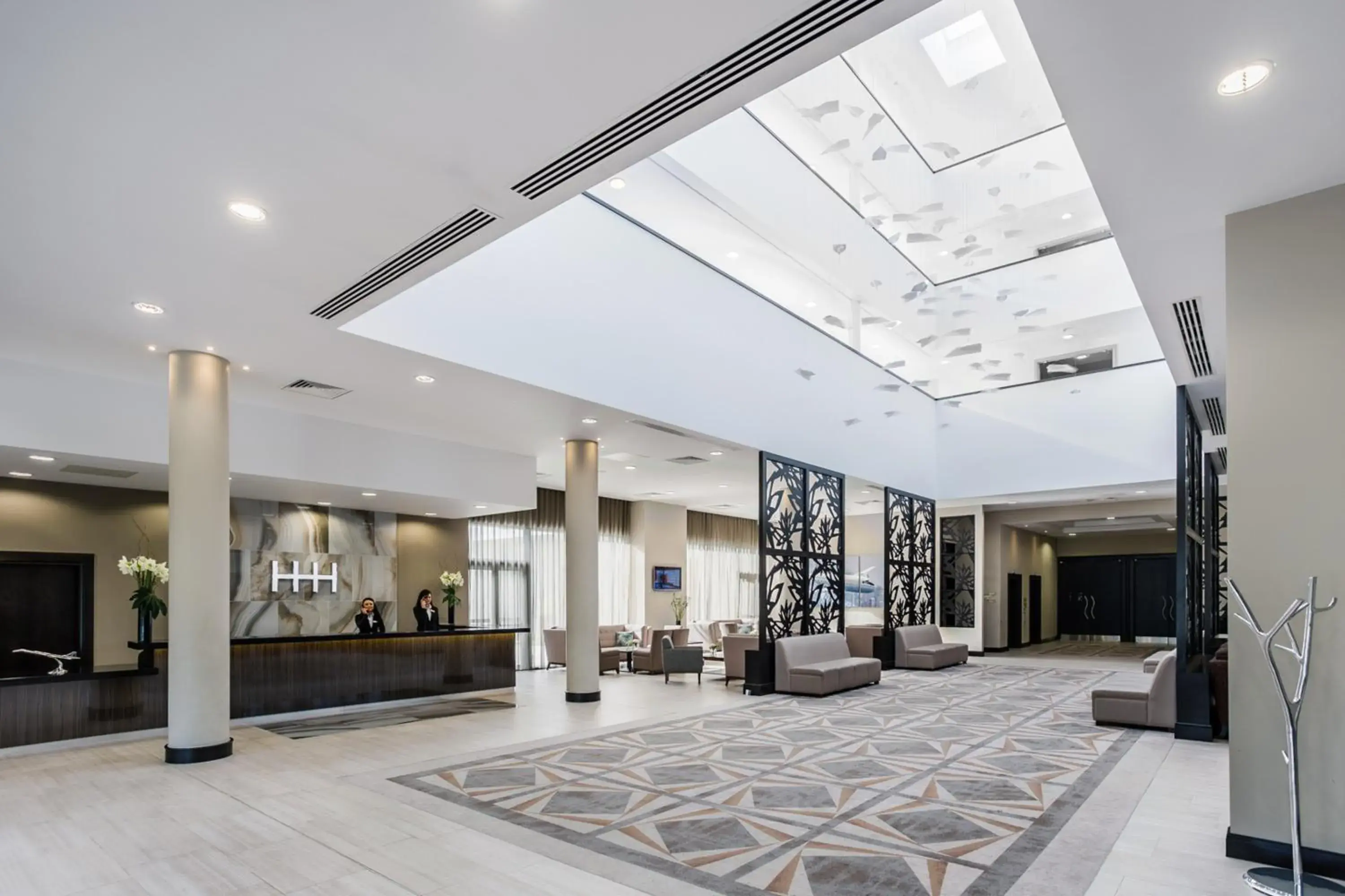 Facade/entrance in Heston Hyde Hotel Facade/entrance in Heston Hyde Hotel