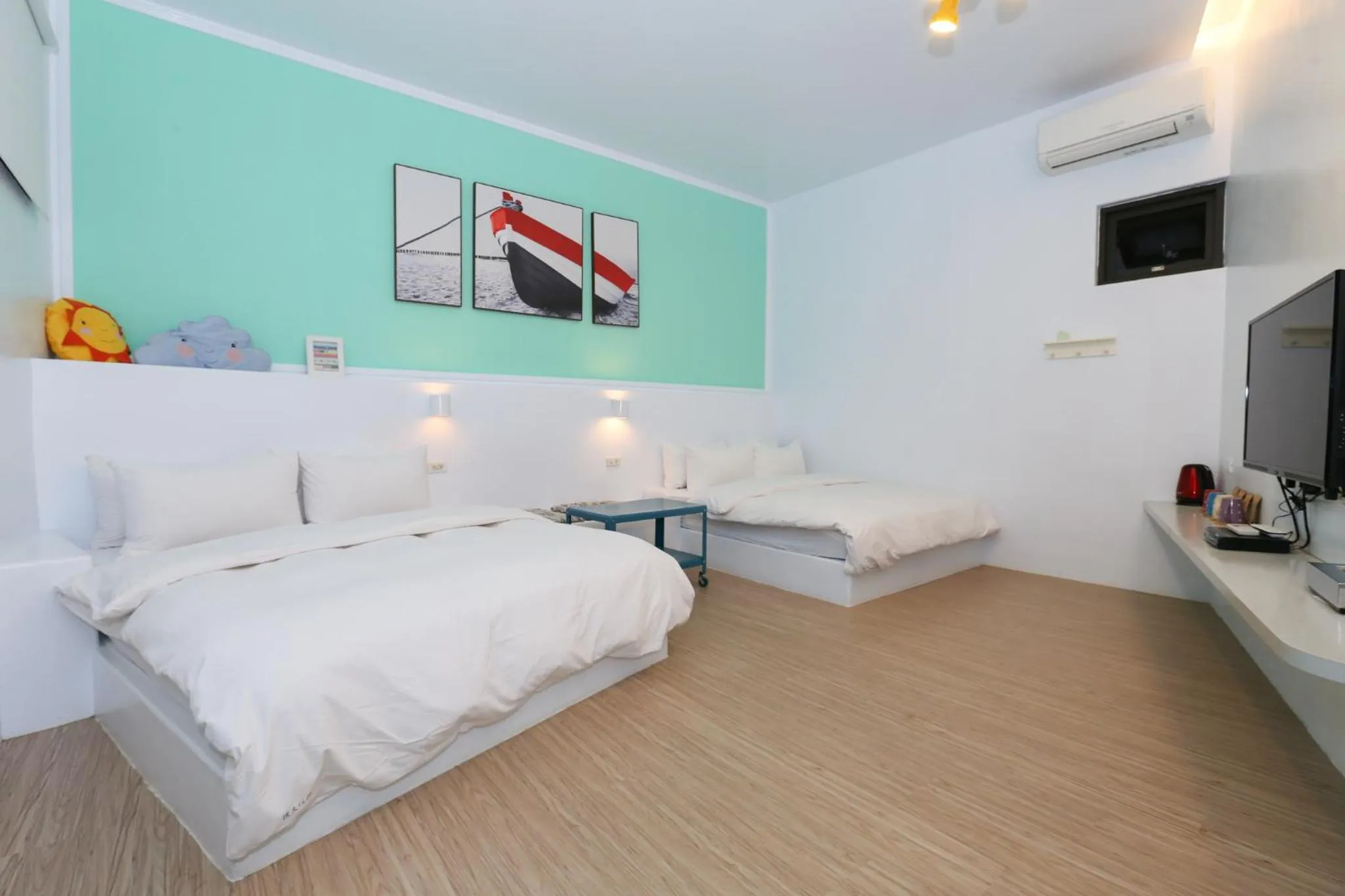 bunk bed, Bed in Sea Shore Hotel