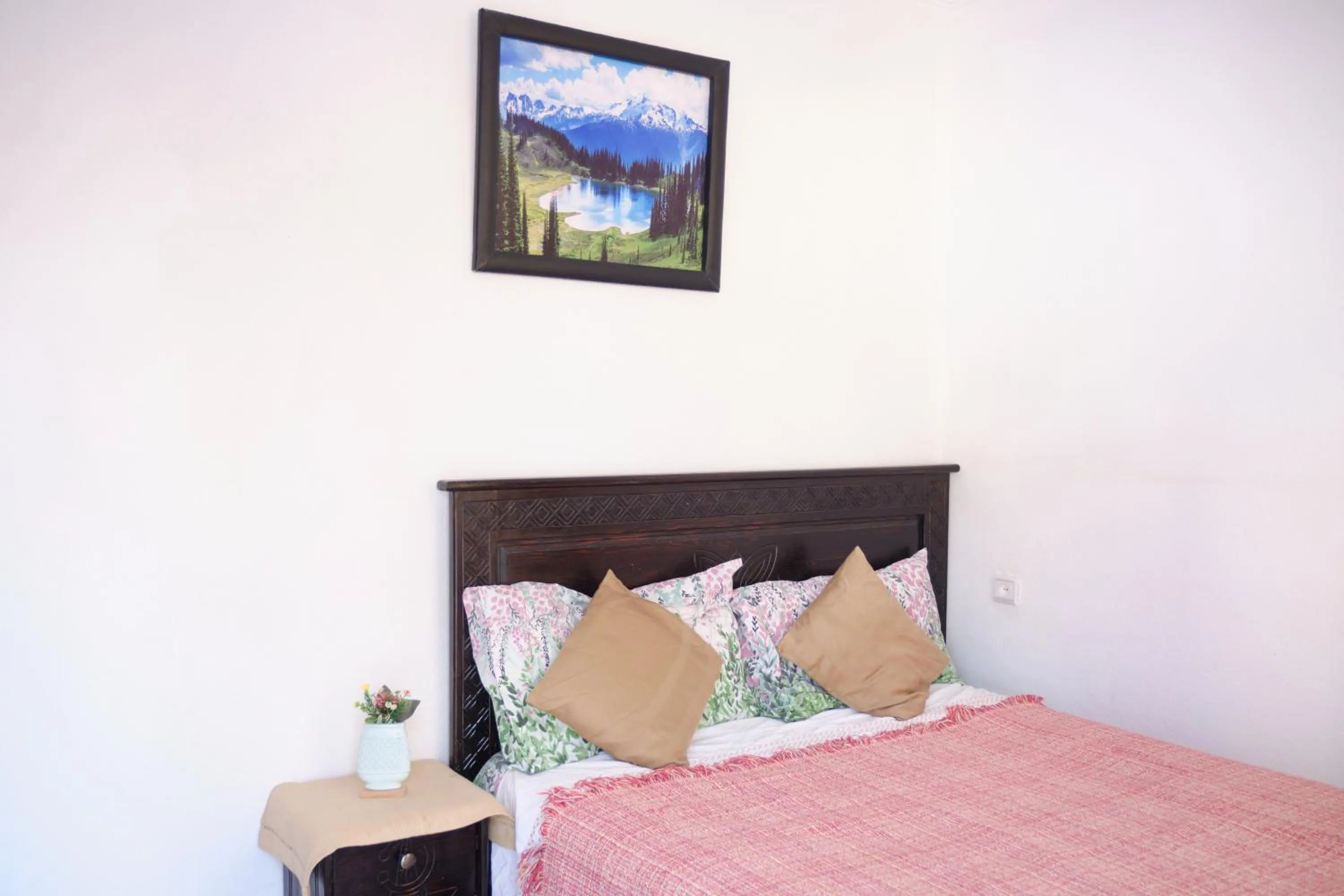 Bed in The Sunrise Villa