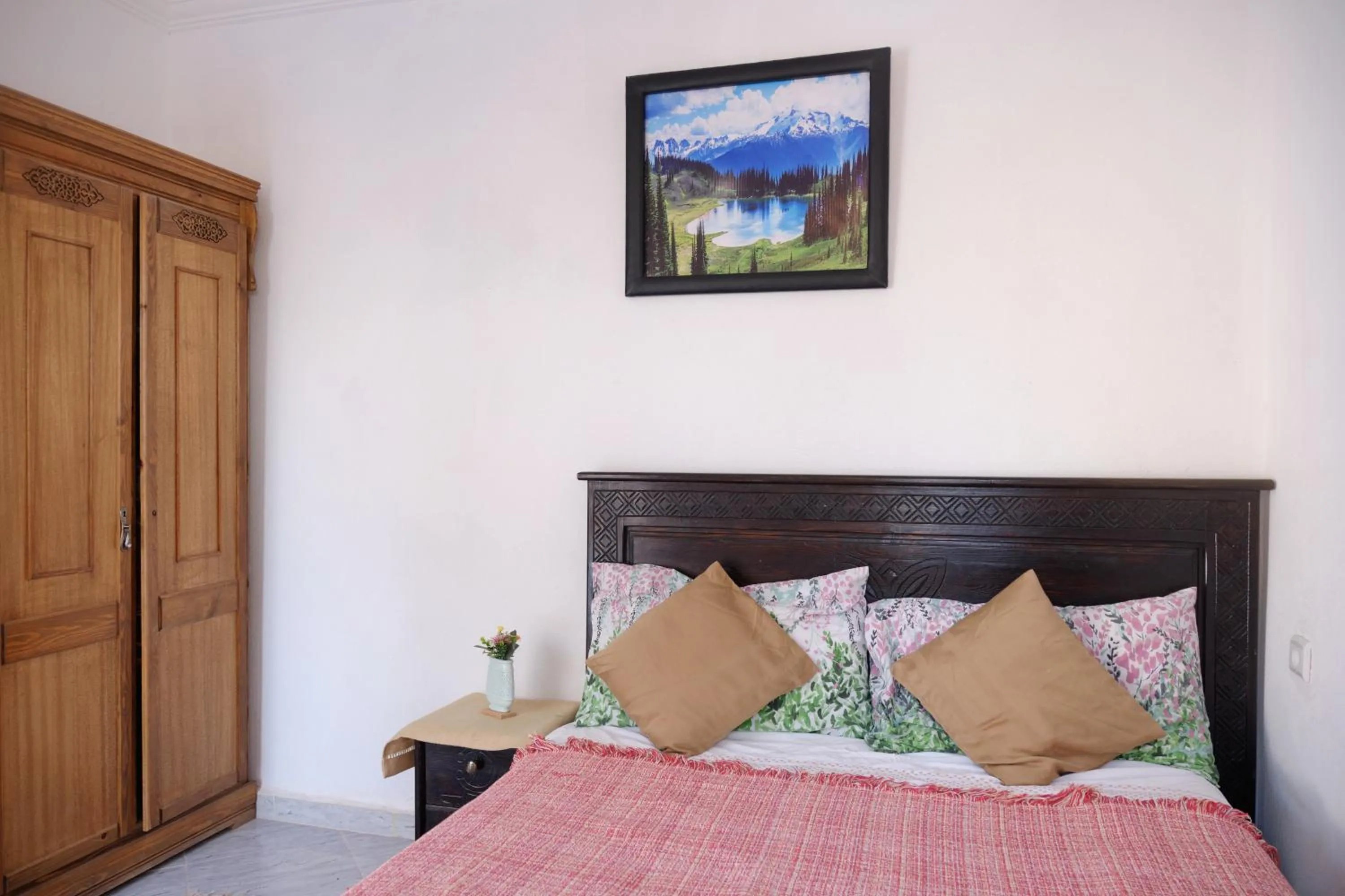 Bed in The Sunrise Villa