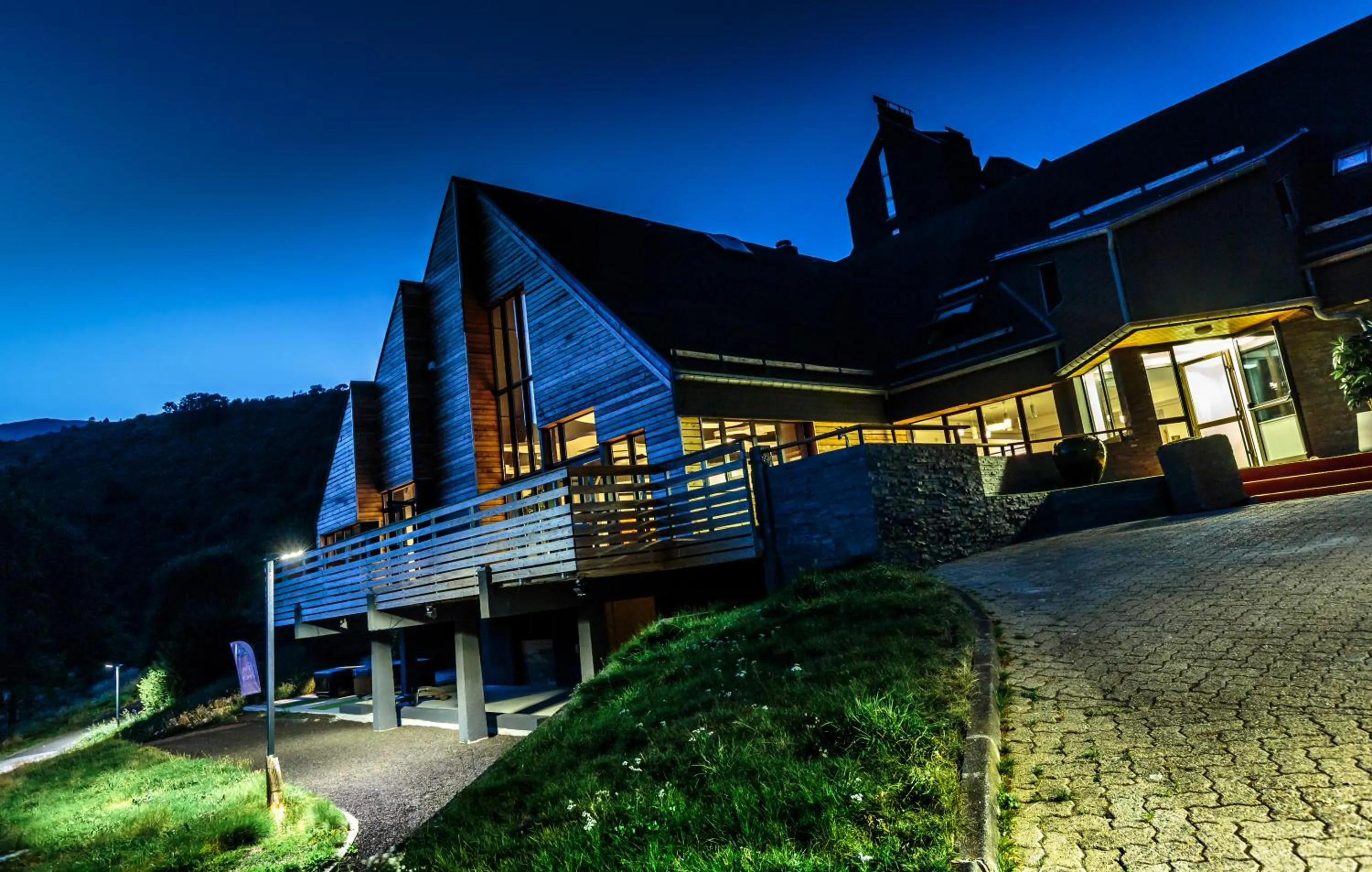 Facade/entrance in Sancy Resort