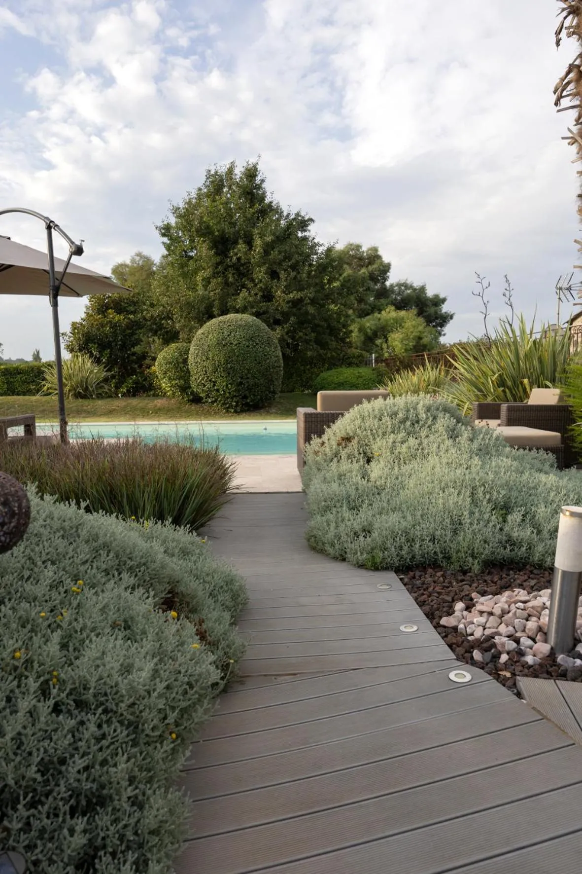 Pool view in Le Moulin de Beaunette