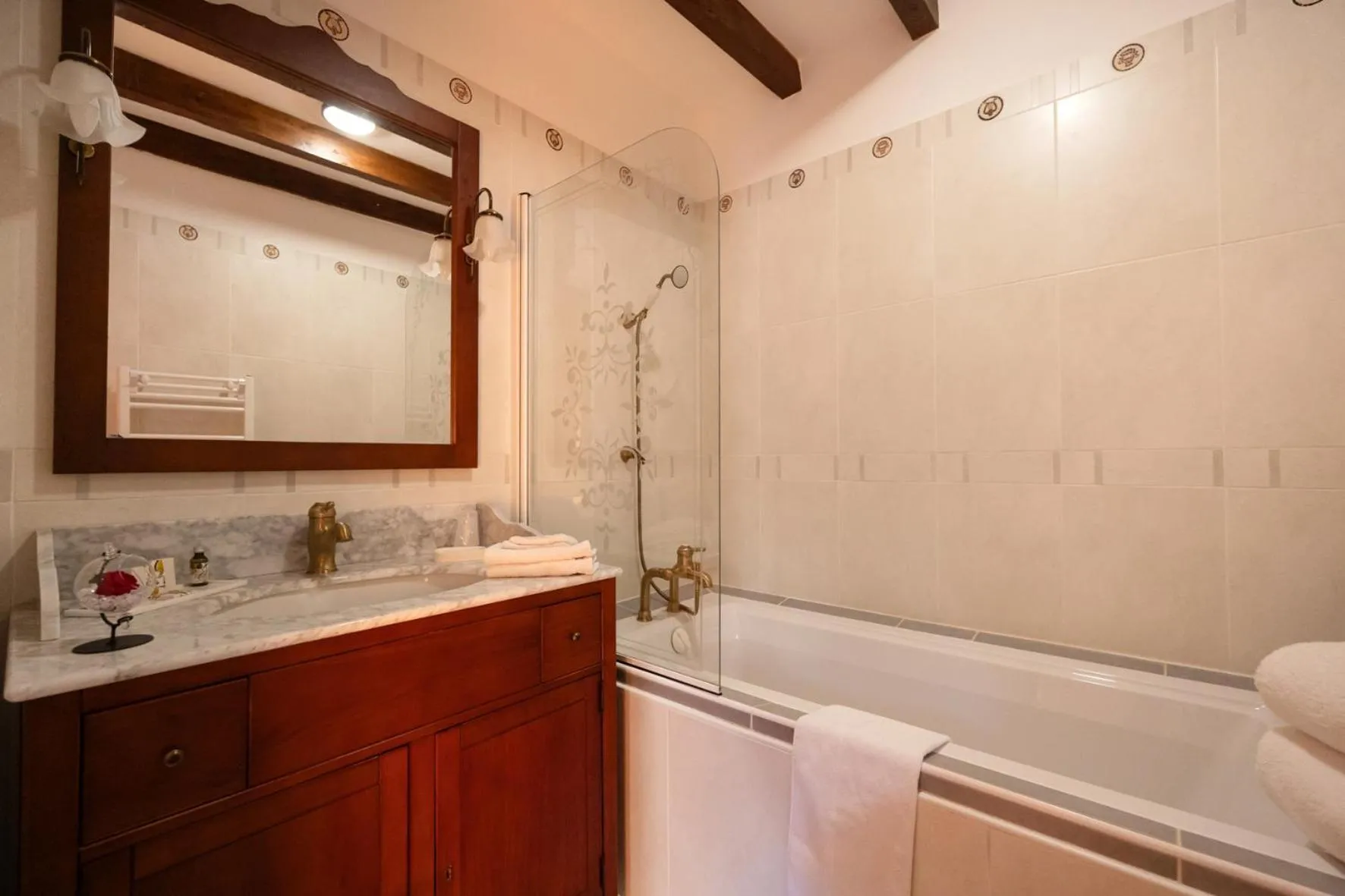 Bathroom in Le Moulin de Beaunette