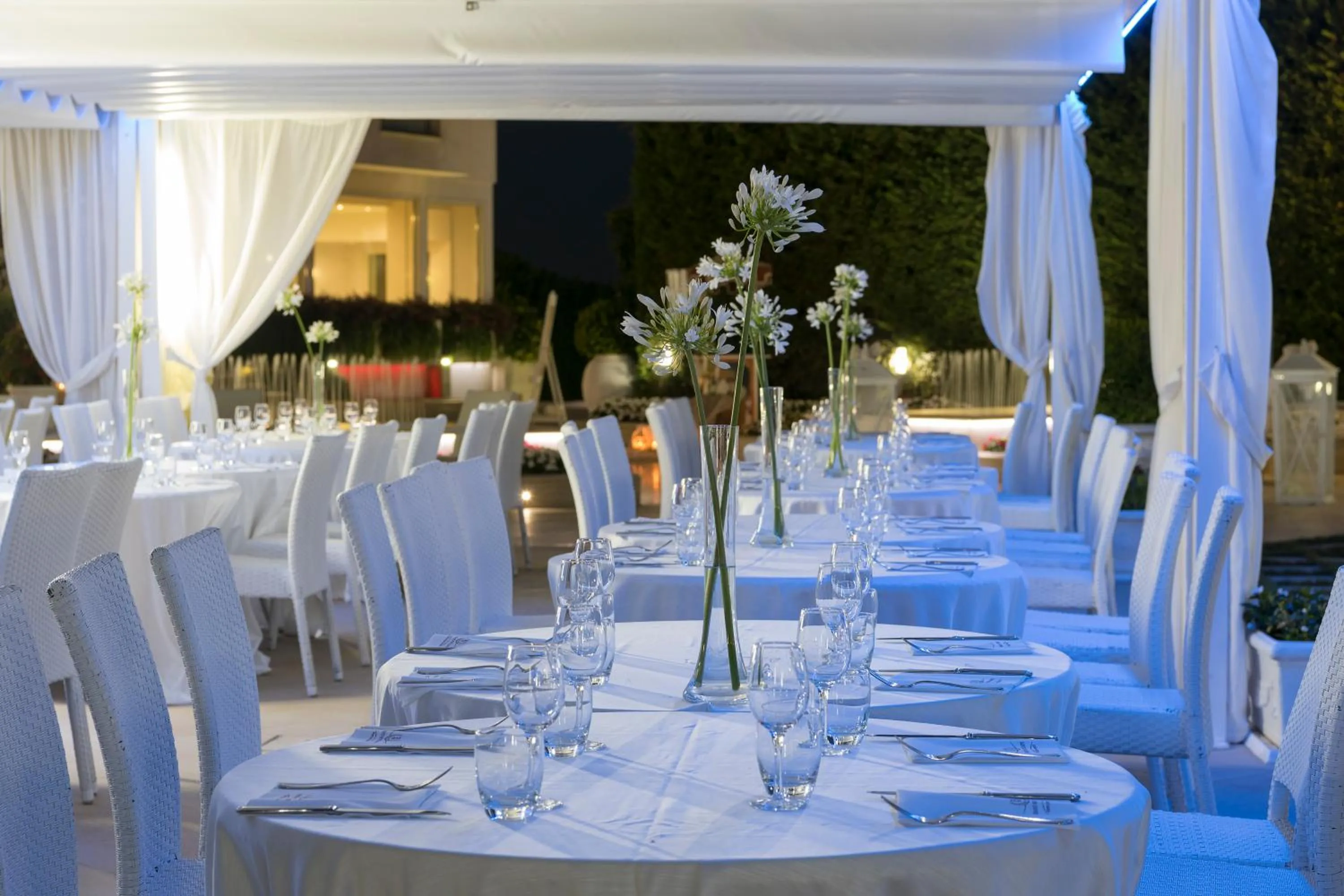 Property building in Grand Hotel Biffy