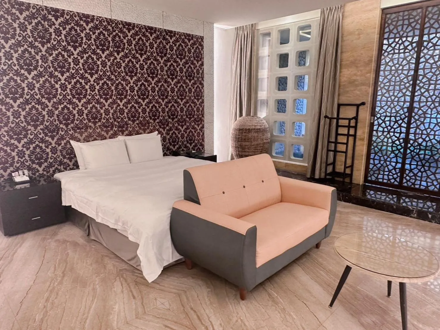 Bedroom in Orient Luxury Villa Motel