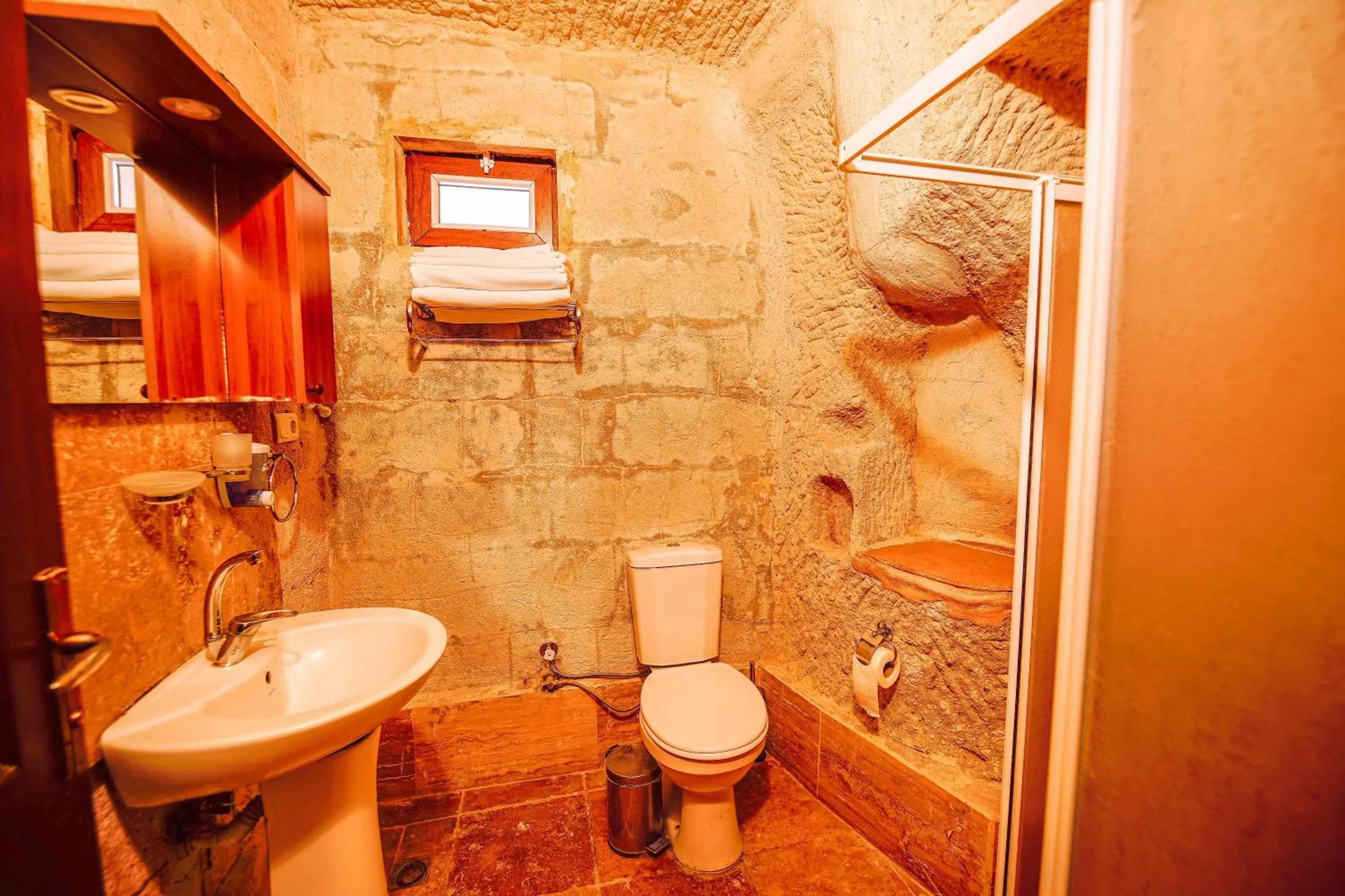 Shower in Alaca Cave Cappadocia