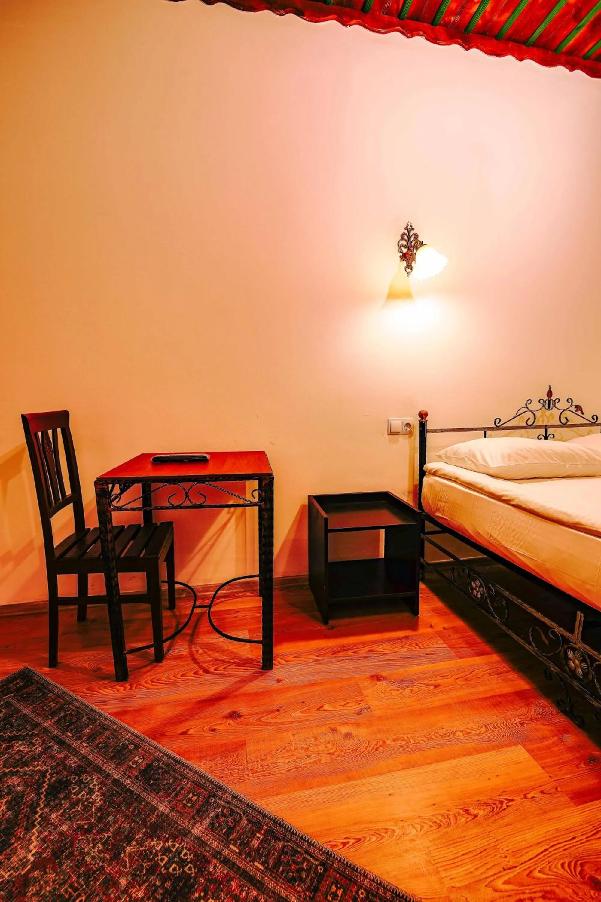 Living room, Bed in Alaca Cave Cappadocia