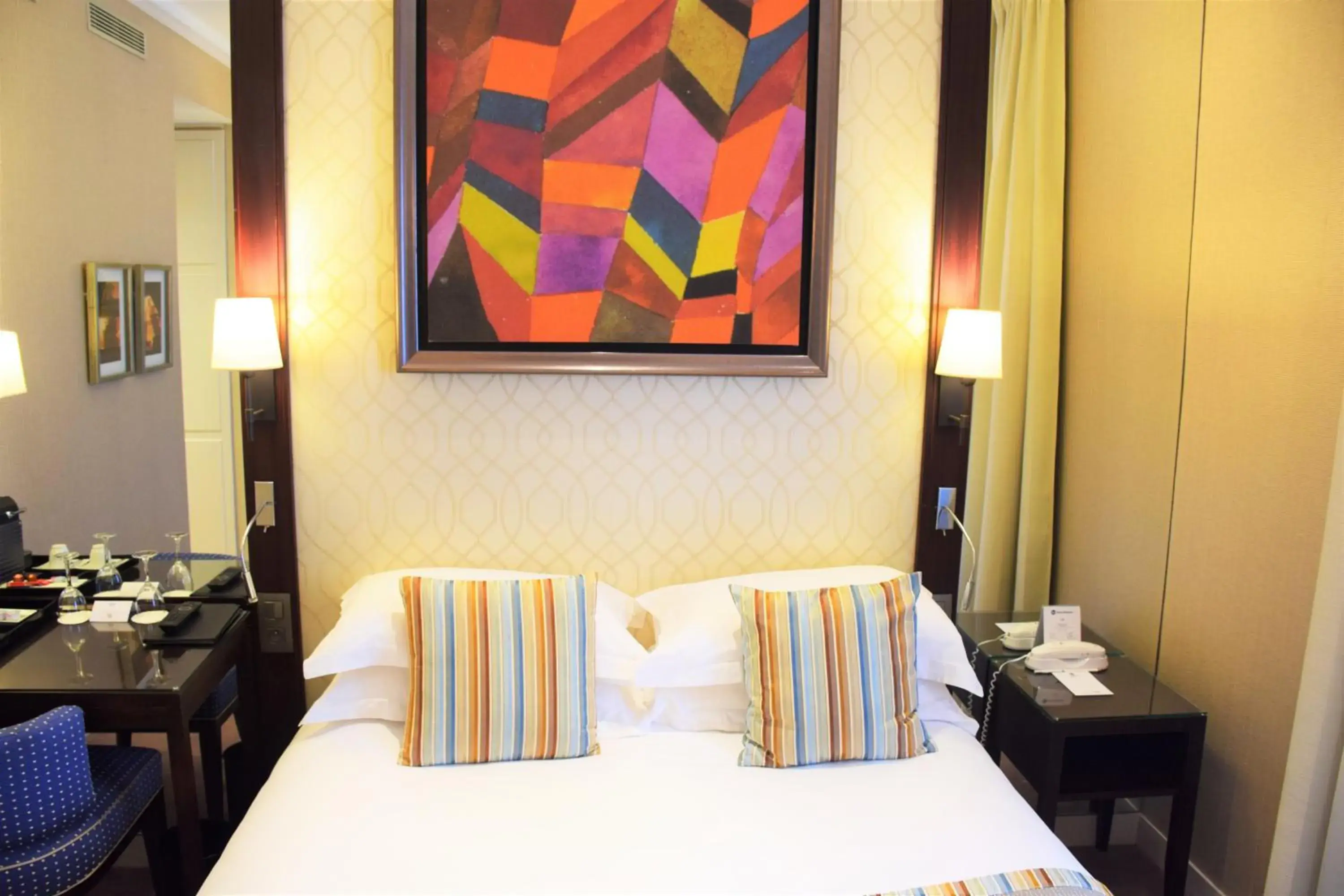 Bed in Folkestone Opéra Bed in Folkestone Opéra