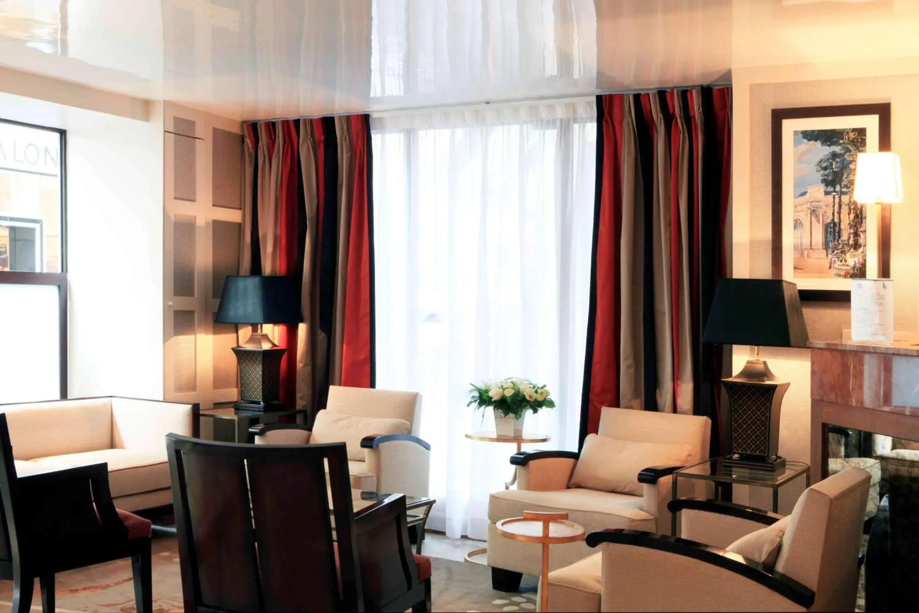 Lobby or reception in Folkestone Opéra Lobby or reception in Folkestone Opéra