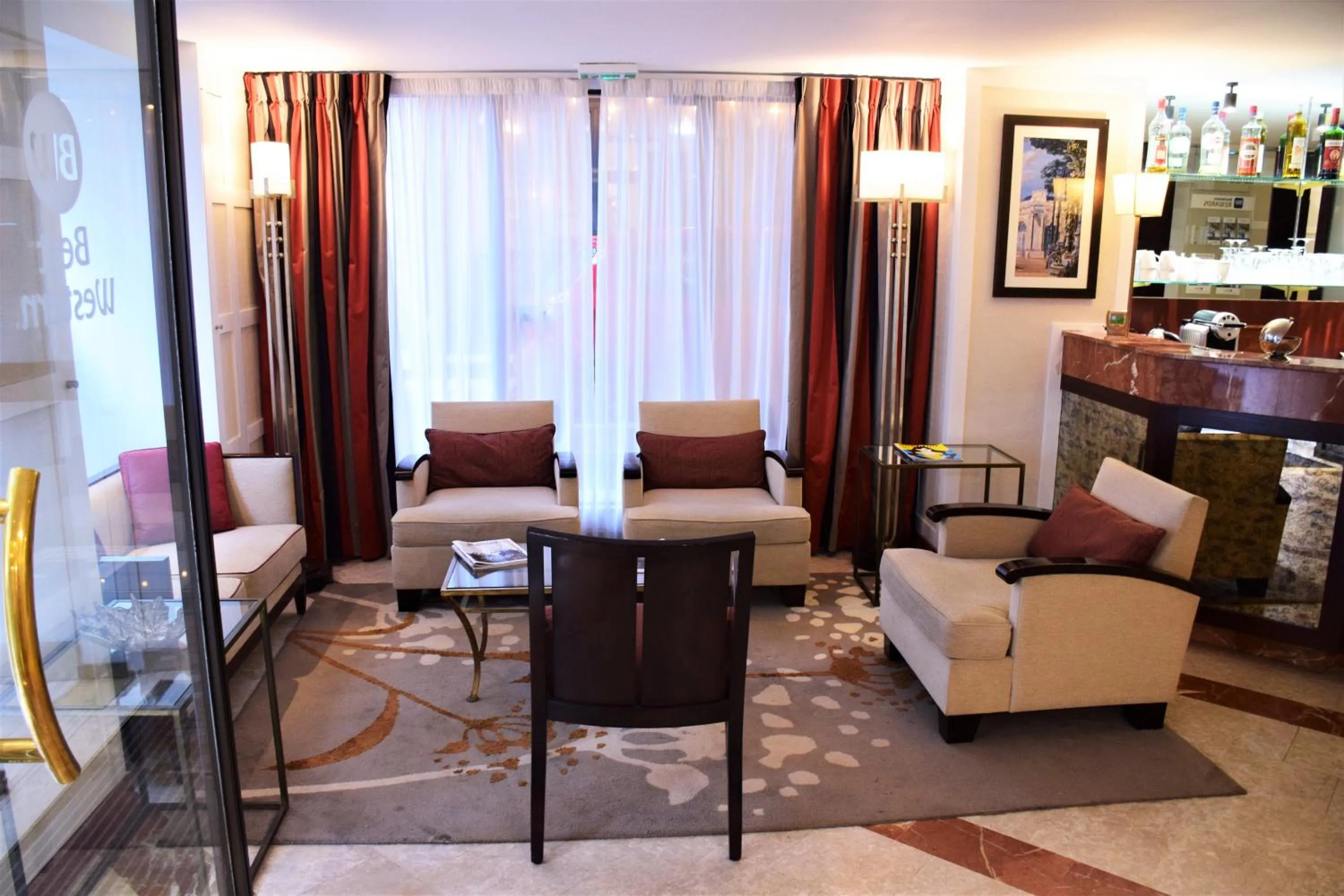 Lobby or reception in Folkestone Opéra