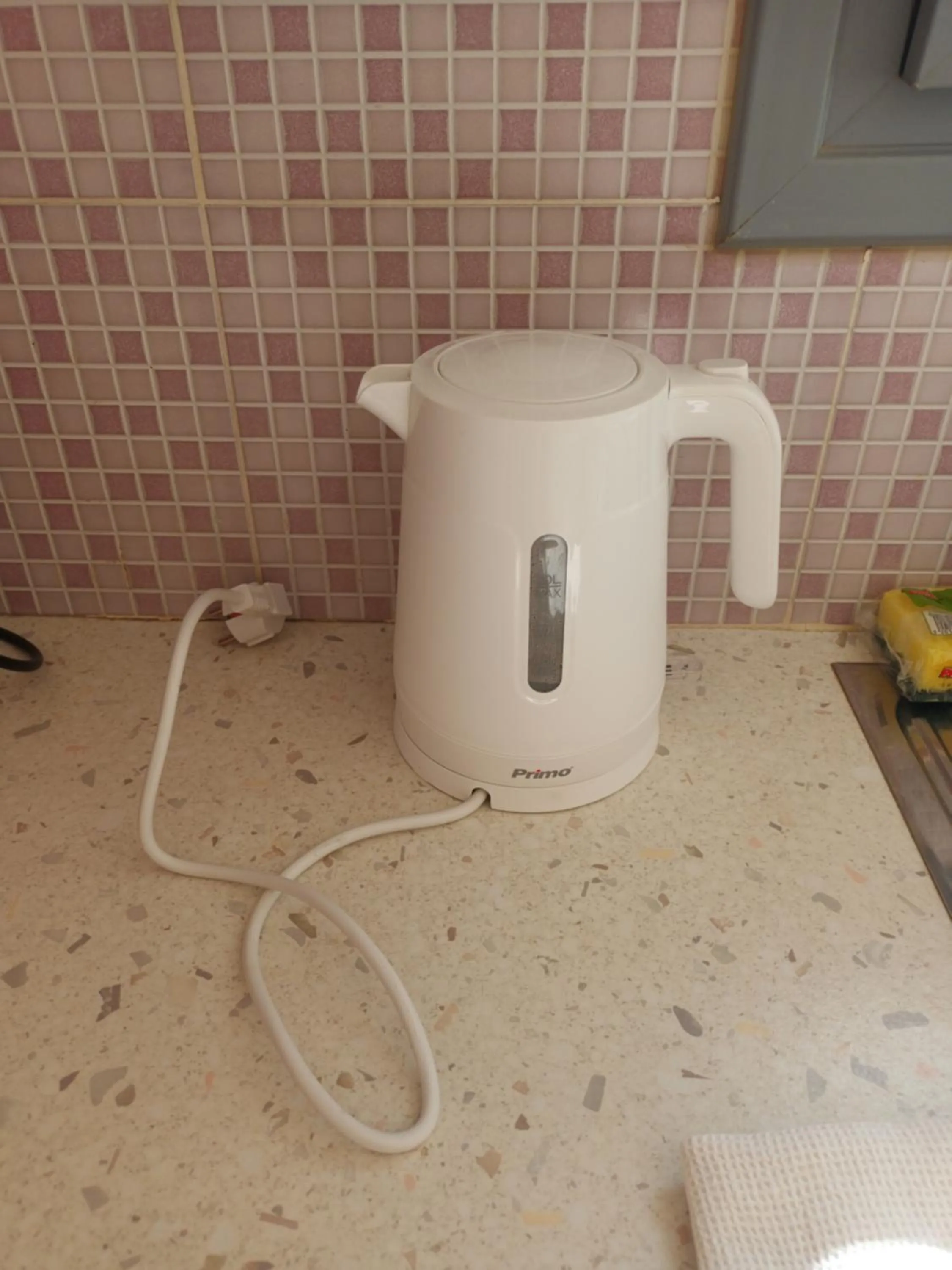 Coffee/tea facilities in Theofanis Studios
