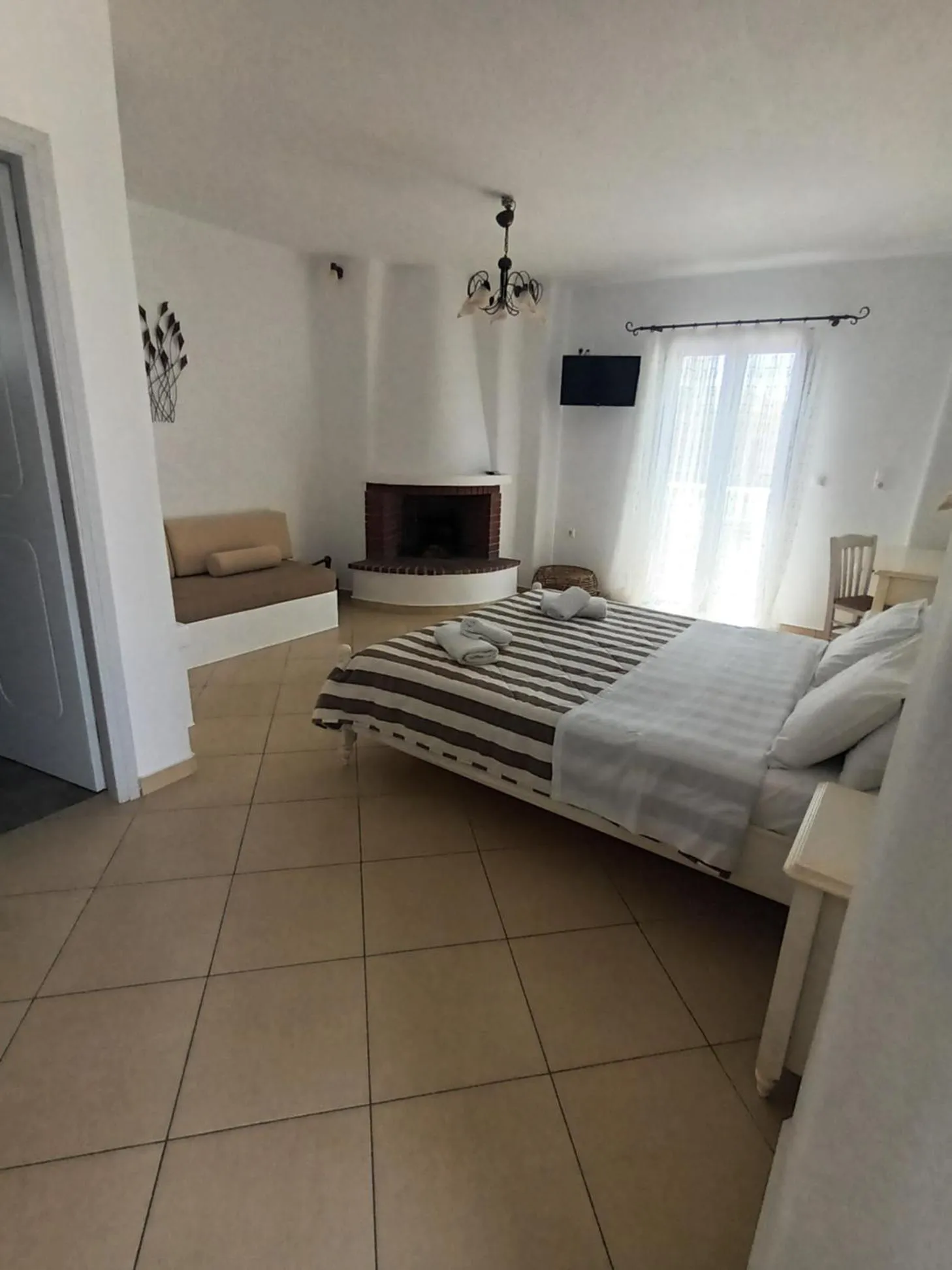 TV and multimedia, Bed in Theofanis Studios