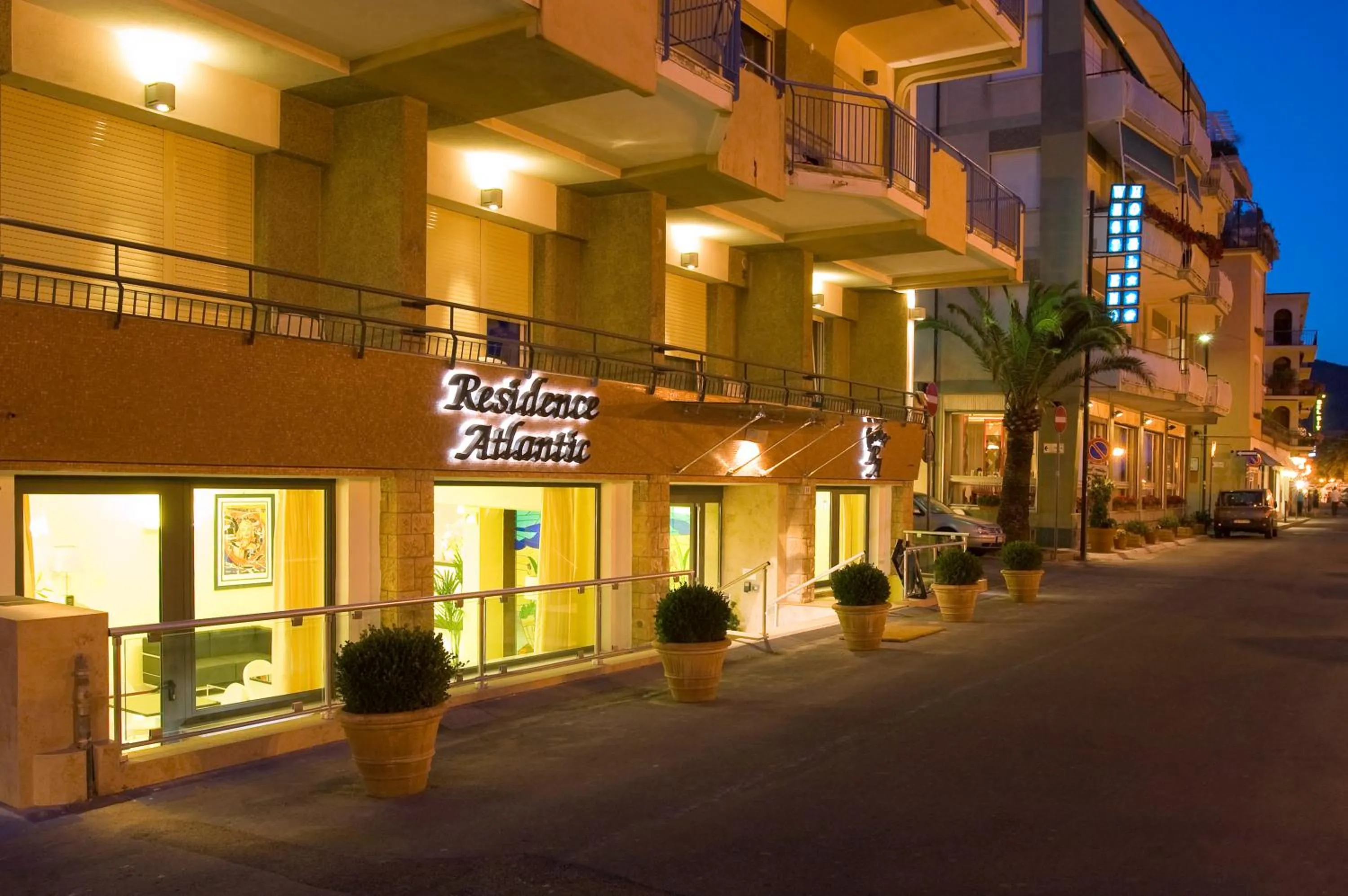 Facade/entrance in Residence Atlantic