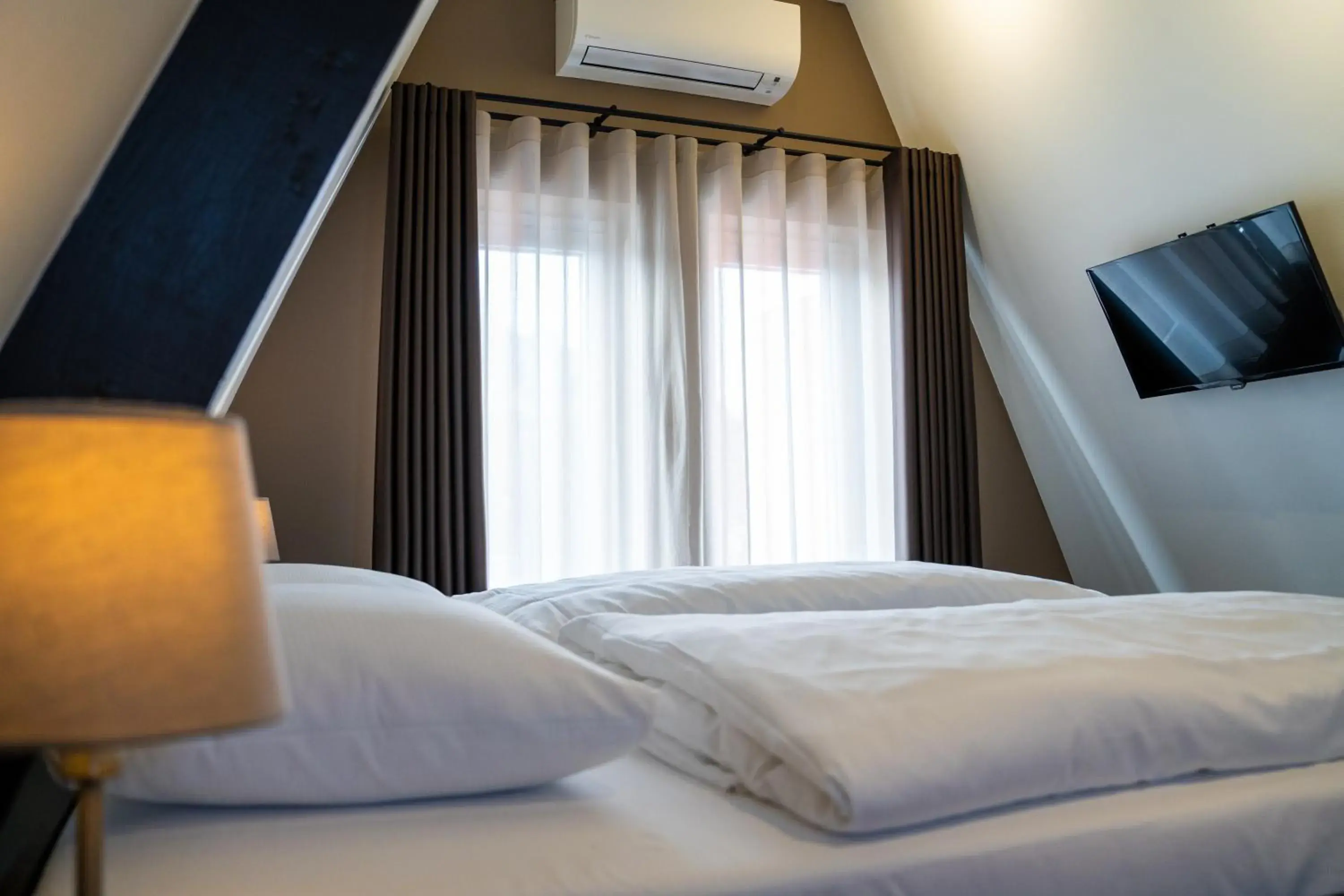 Bedroom, Bed in Hampshire Hotel – Voncken Valkenburg Bedroom, Bed in Hampshire Hotel – Voncken Valkenburg