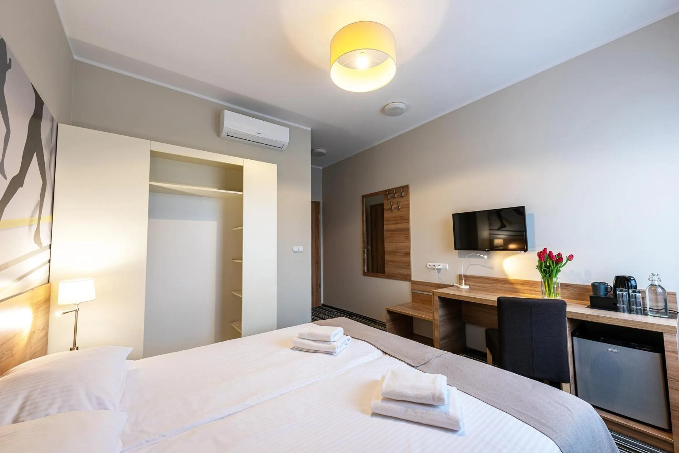 Bed in Hotel Maraton