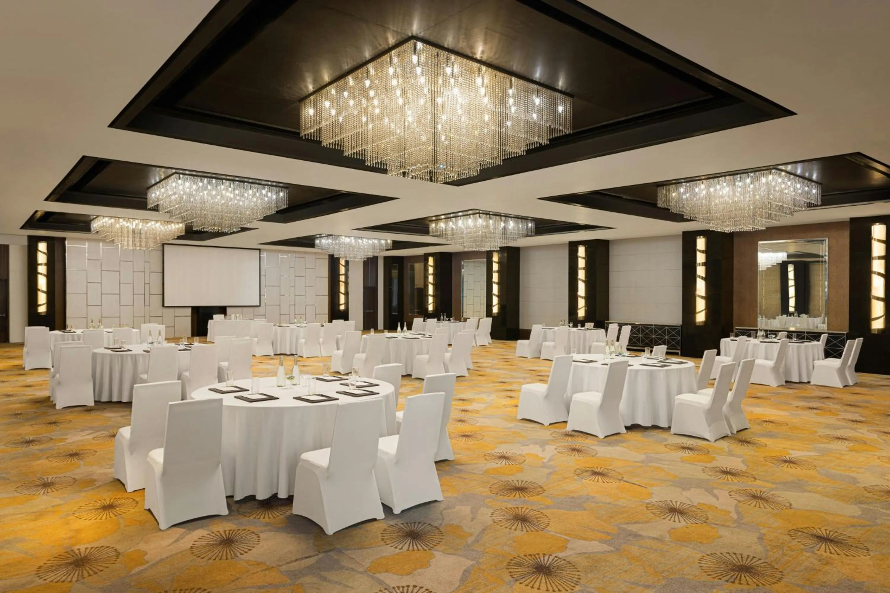 Meeting/conference room in Courtyard by Marriott Bilaspur
