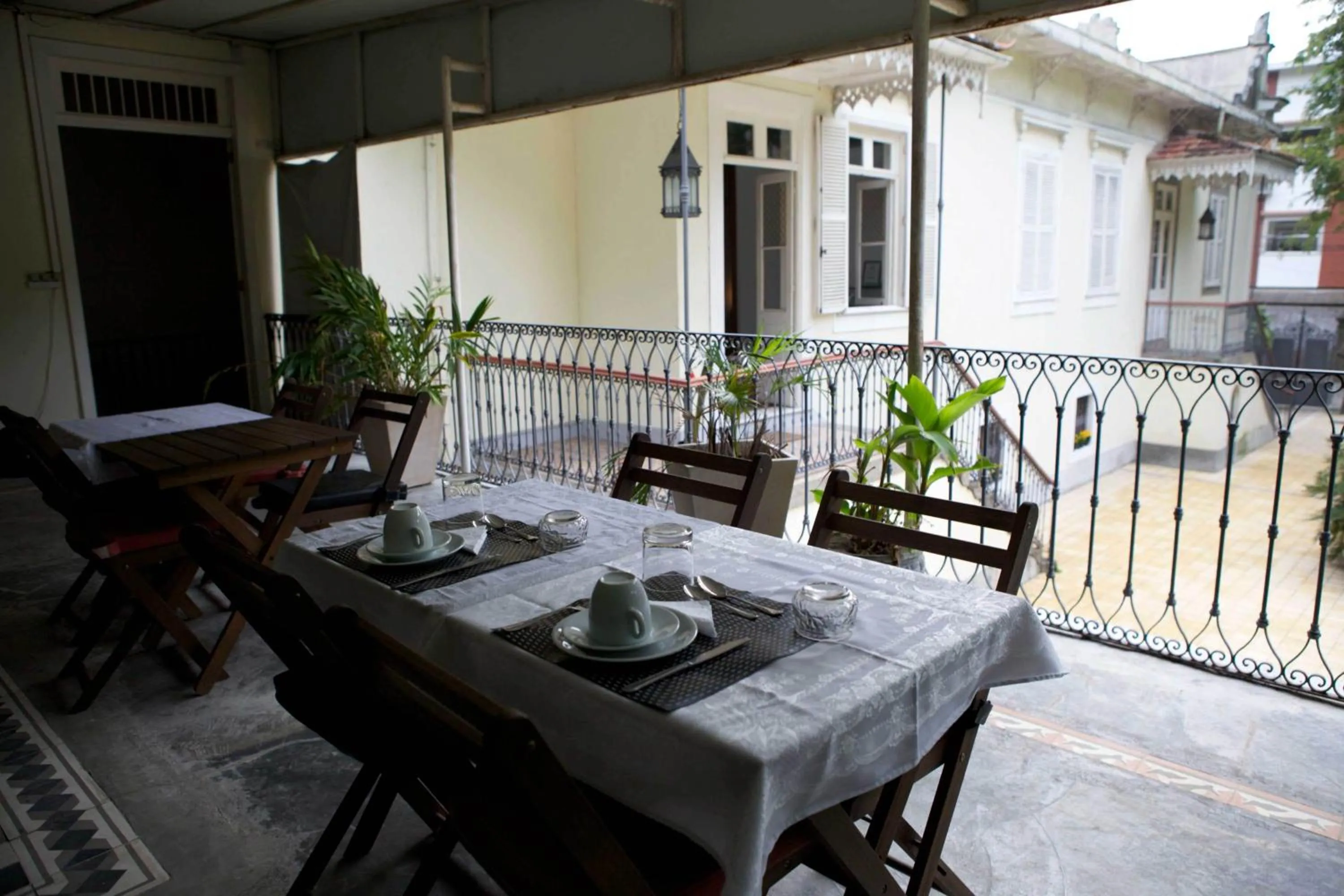 Restaurant/places to eat in Villa Laurinda