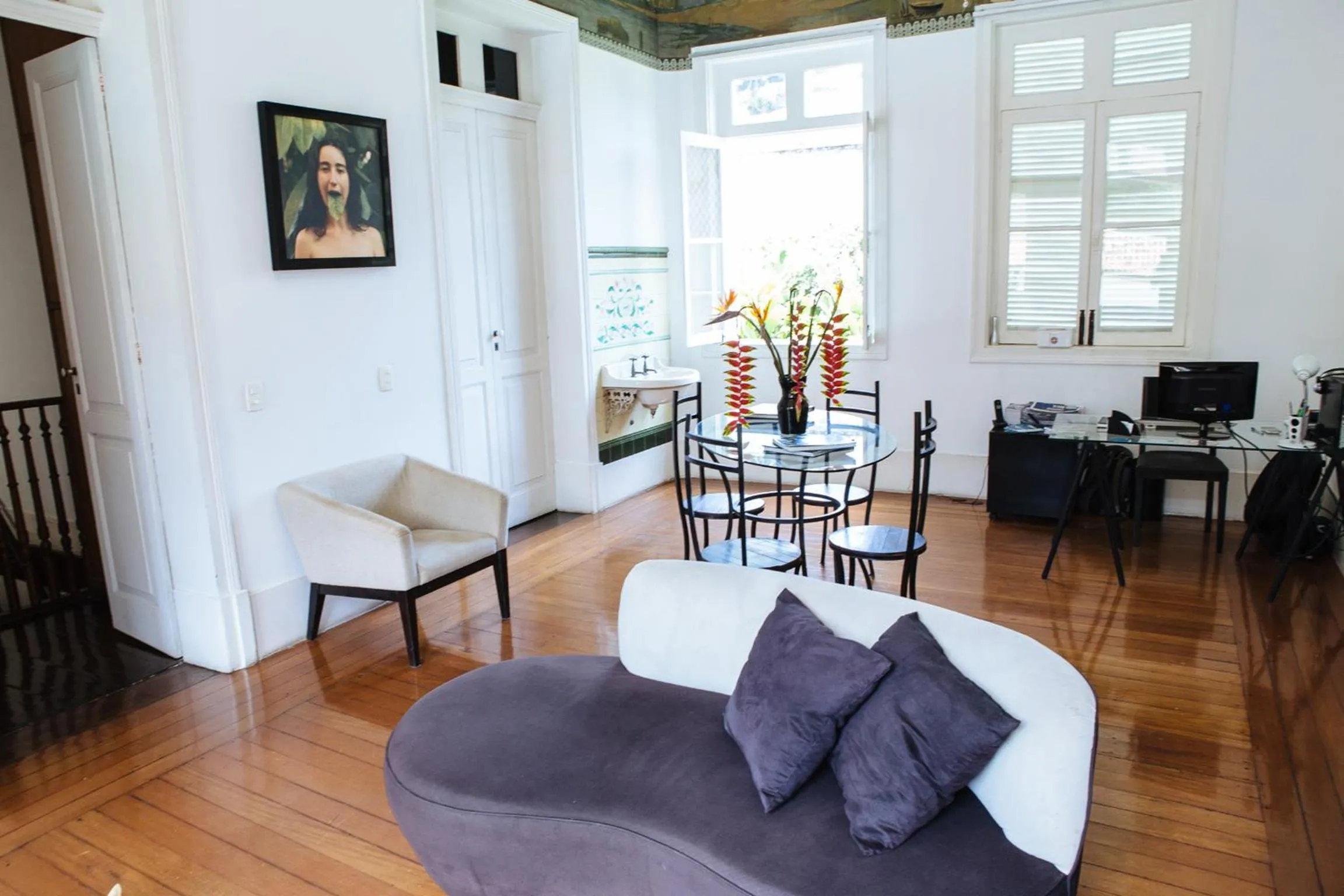 Communal lounge/ TV room in Villa Laurinda