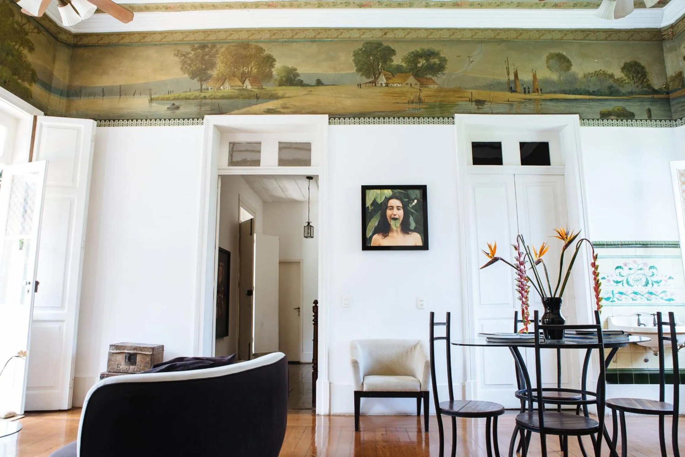 Communal lounge/ TV room in Villa Laurinda