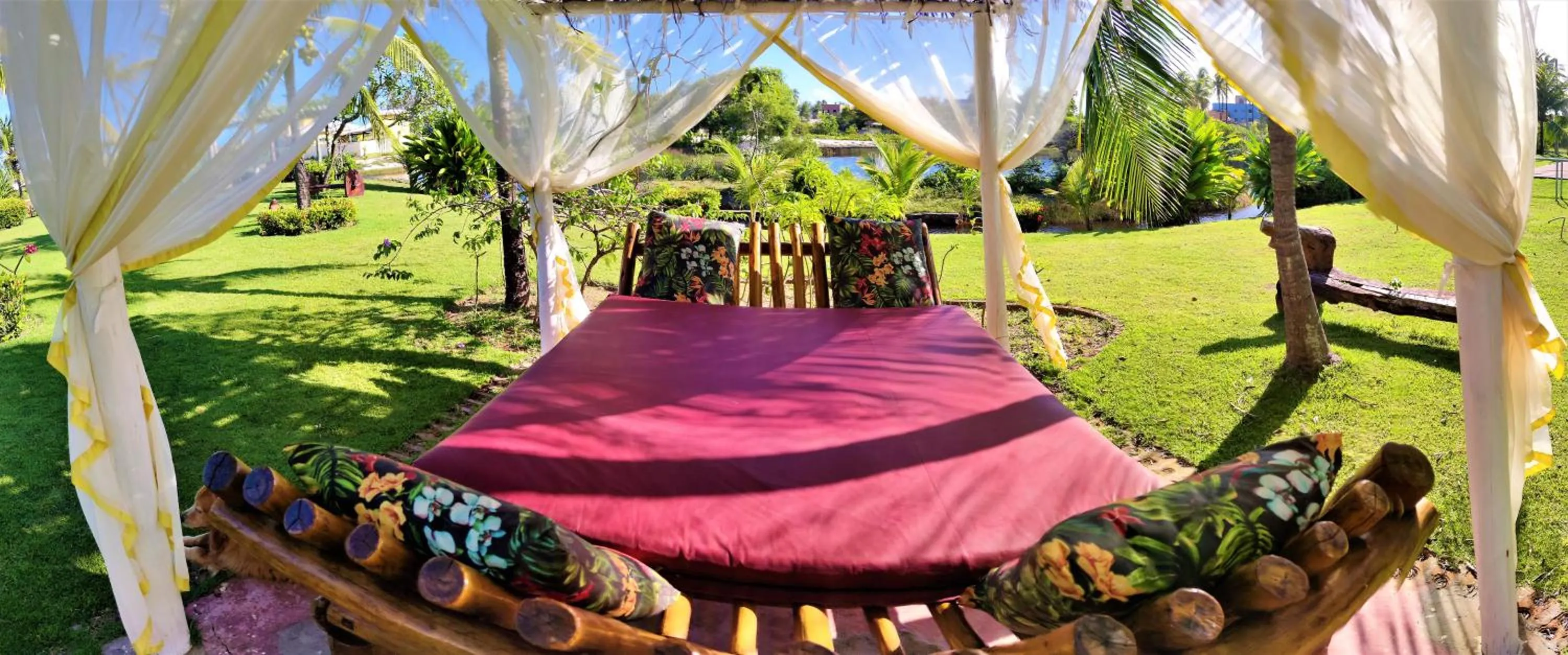 Garden in Grimms Pousada de Contos