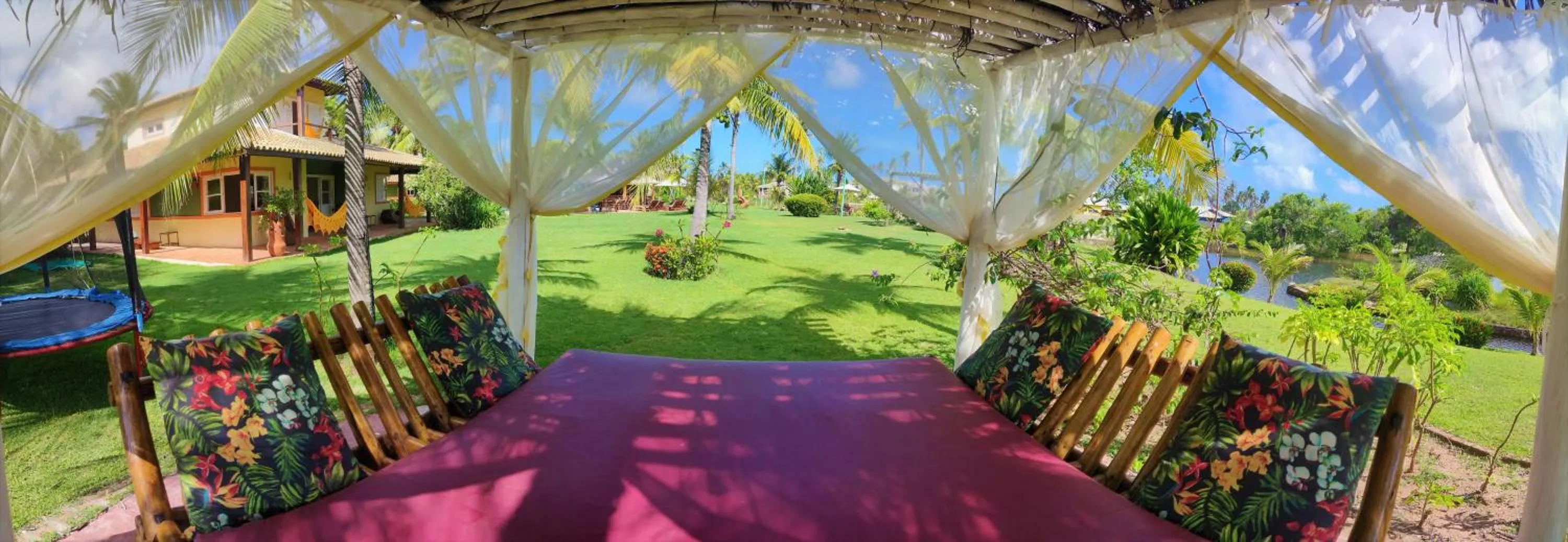 Garden in Grimms Pousada de Contos