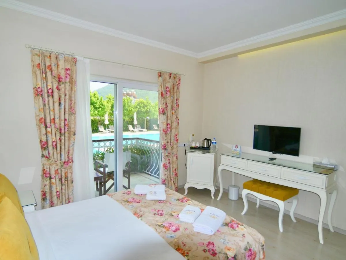 Bed in Göcek Naz Hotel