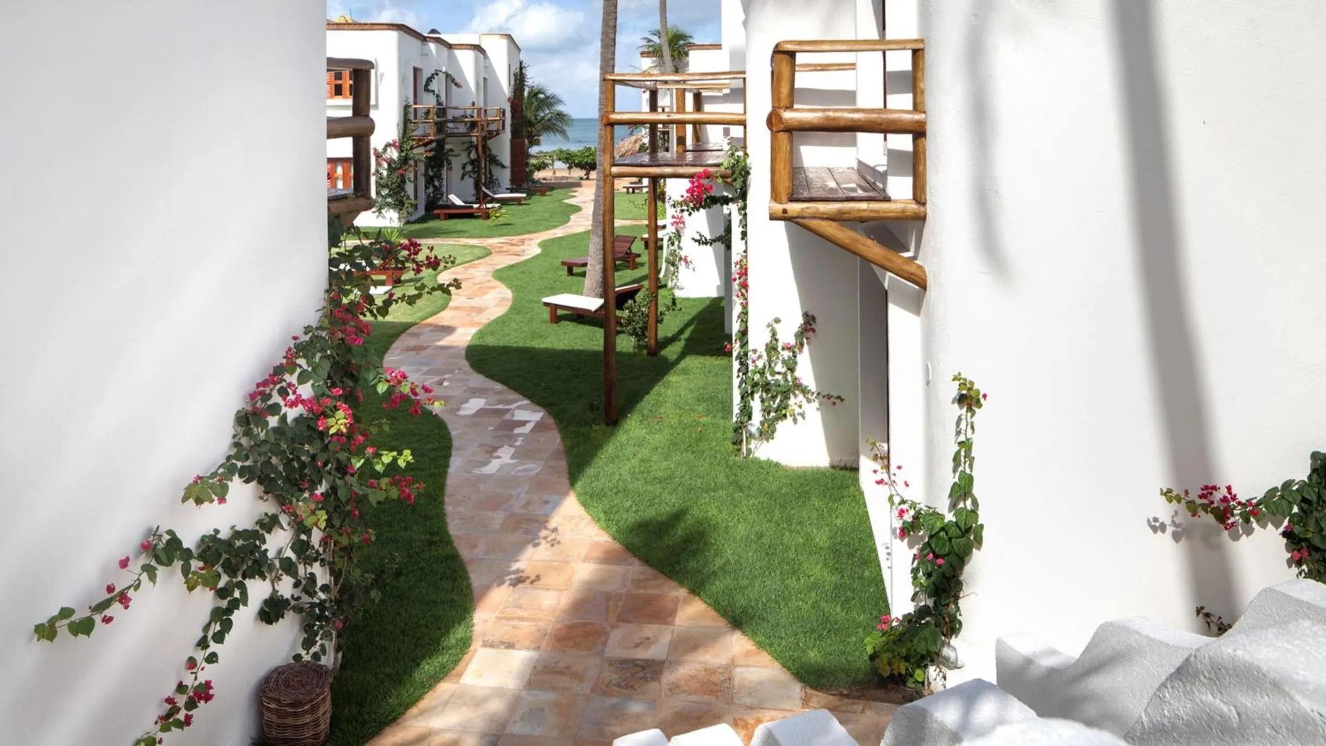 Day in Blue Residence Hotel