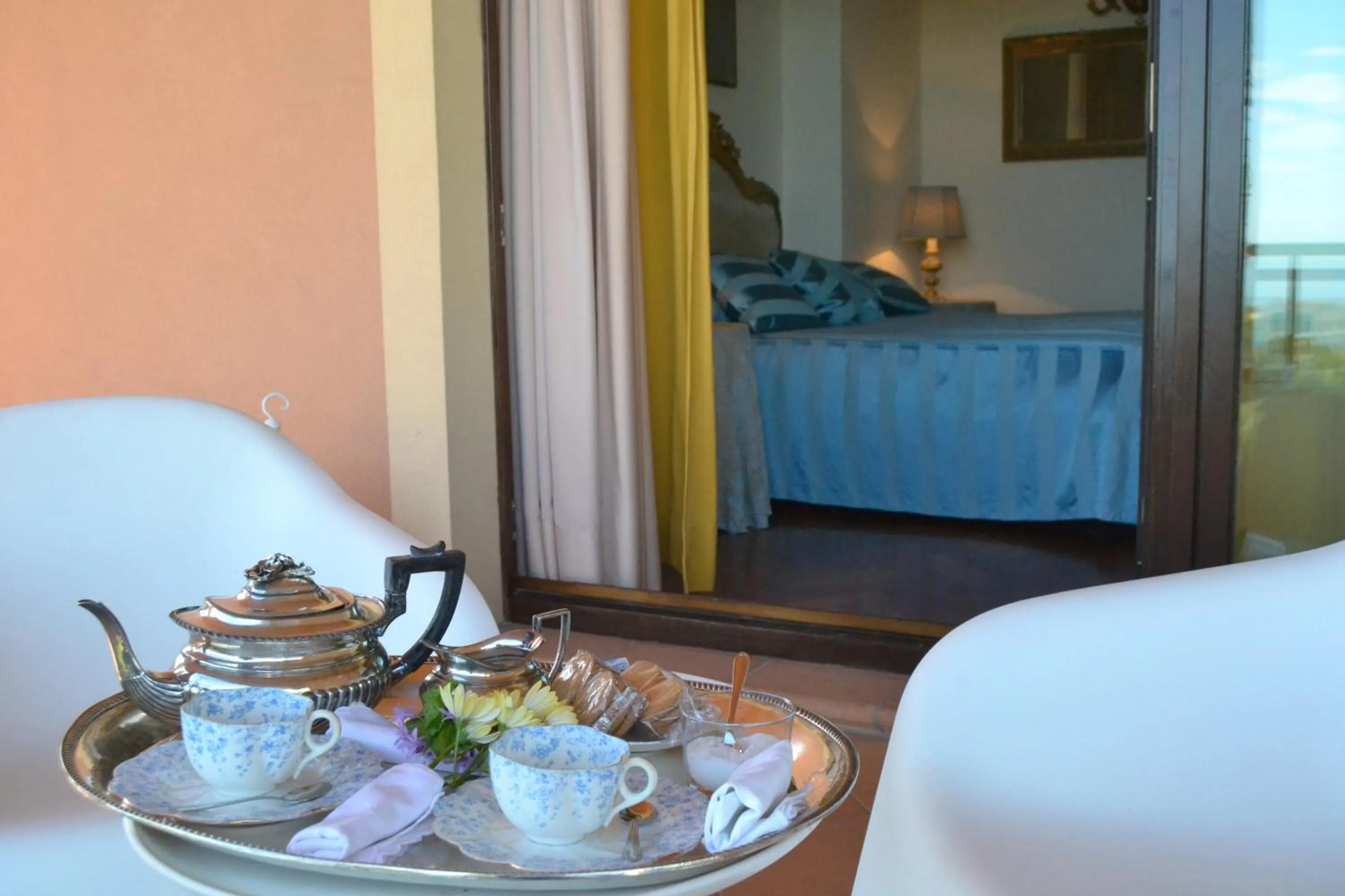 Balcony/Terrace, Bed in Villa Zagara Luxury Bed And Breakfast