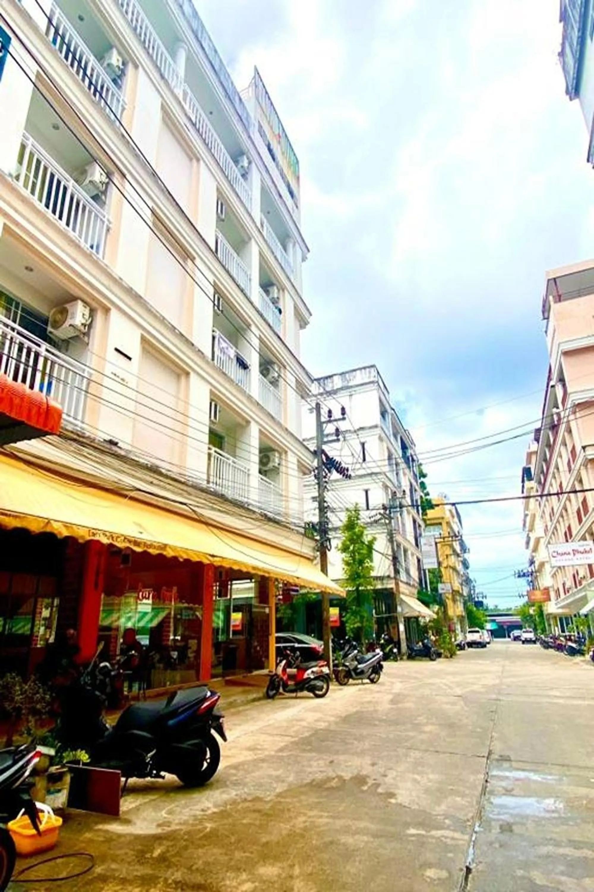 Property building in One World One Home Patong 2