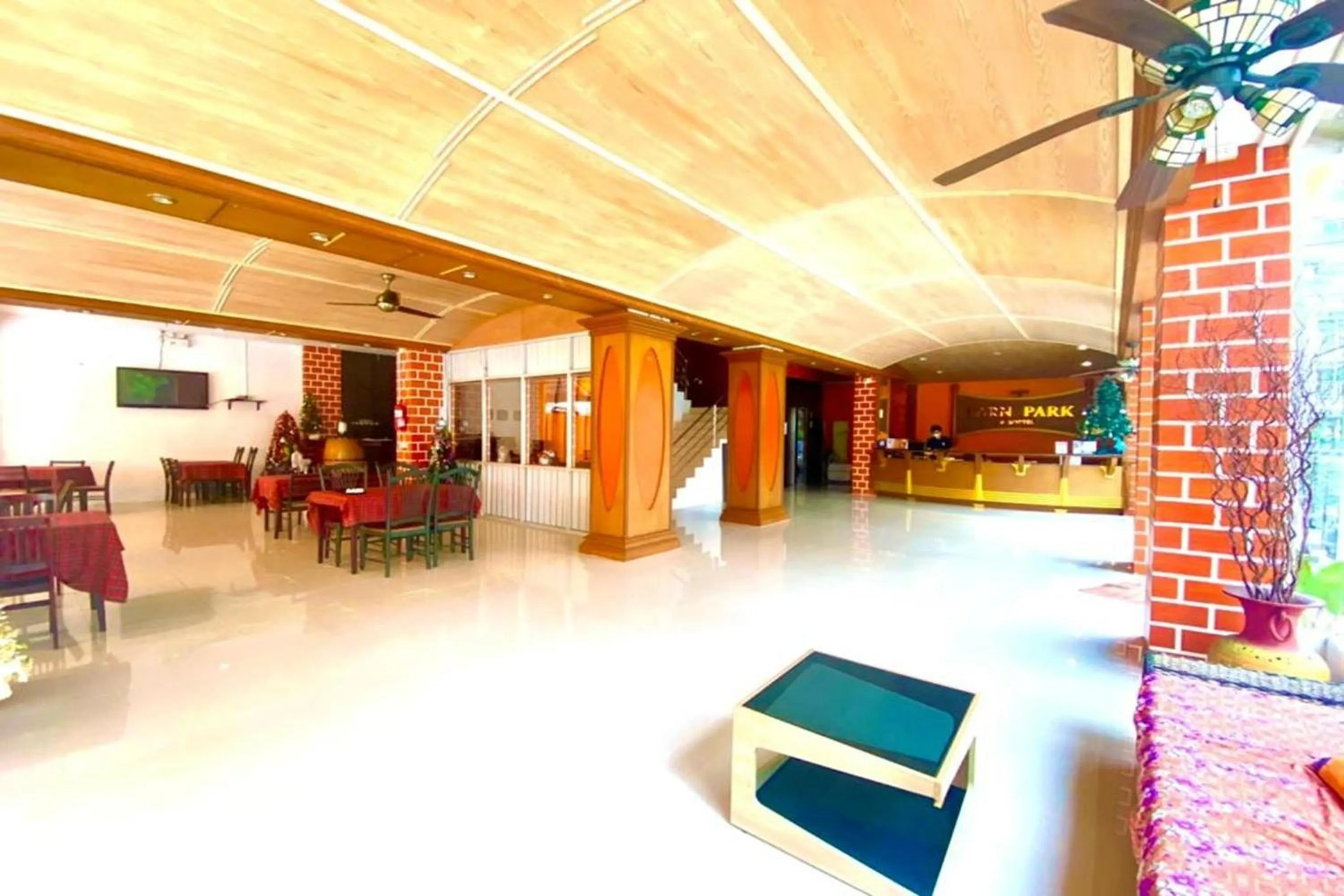 Lobby or reception in One World One Home Patong 2