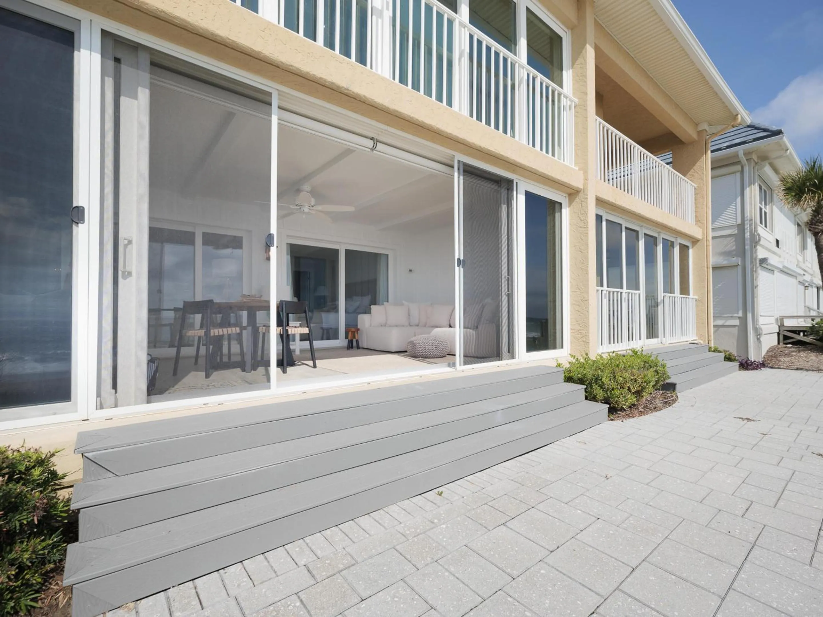 Property building in El Mar Villa
