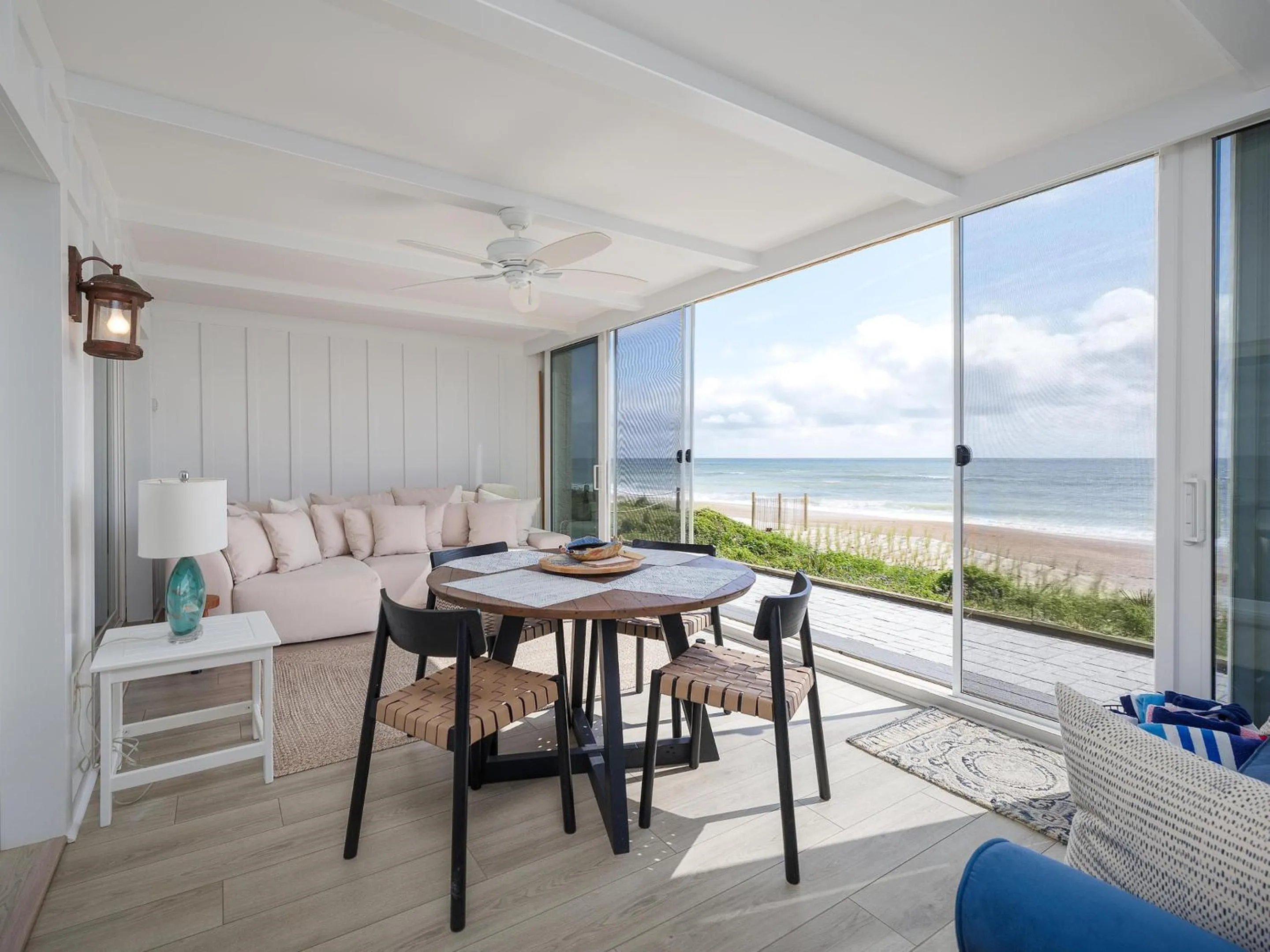 Property building in El Mar Villa