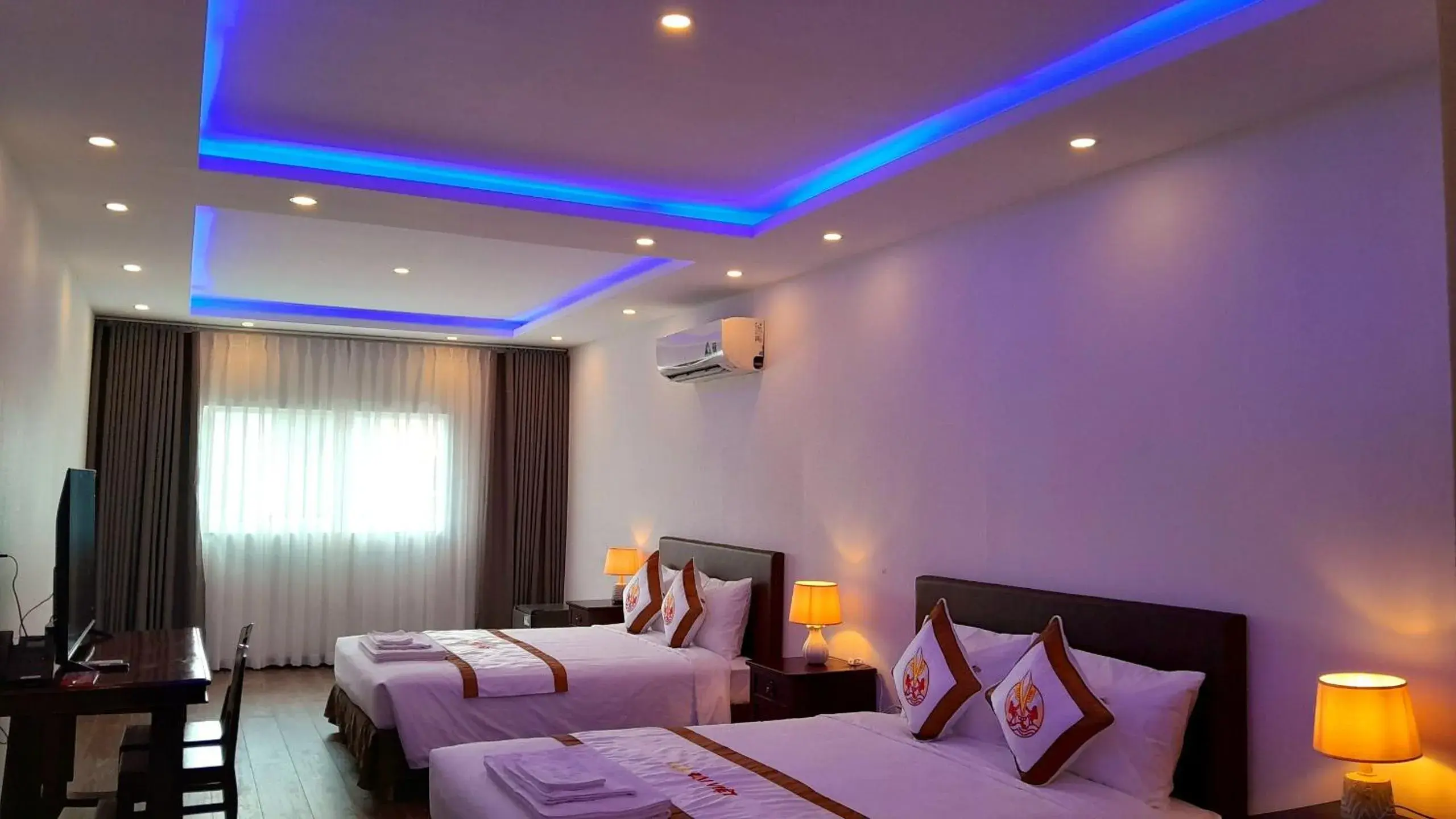 Property building, Bed in THE RICE HOTEL Property building, Bed in THE RICE HOTEL