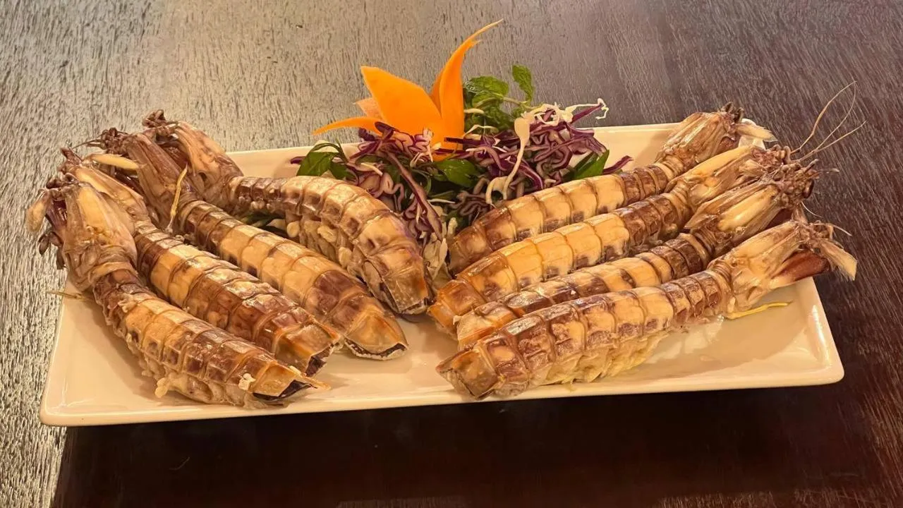 Property building in THE RICE HOTEL