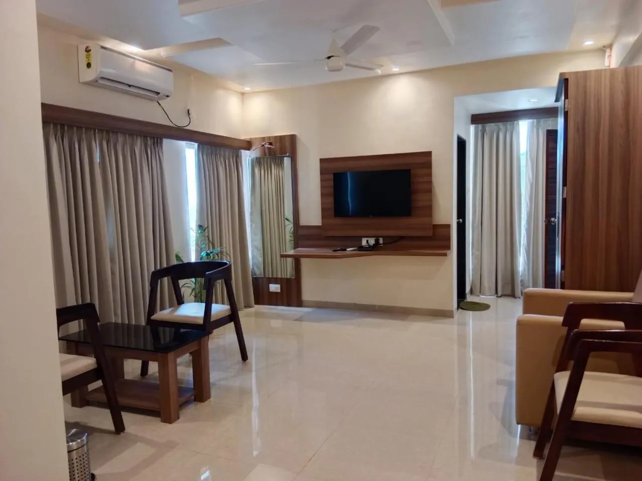 The Byke Skylark Seafront Resort, Dapoli