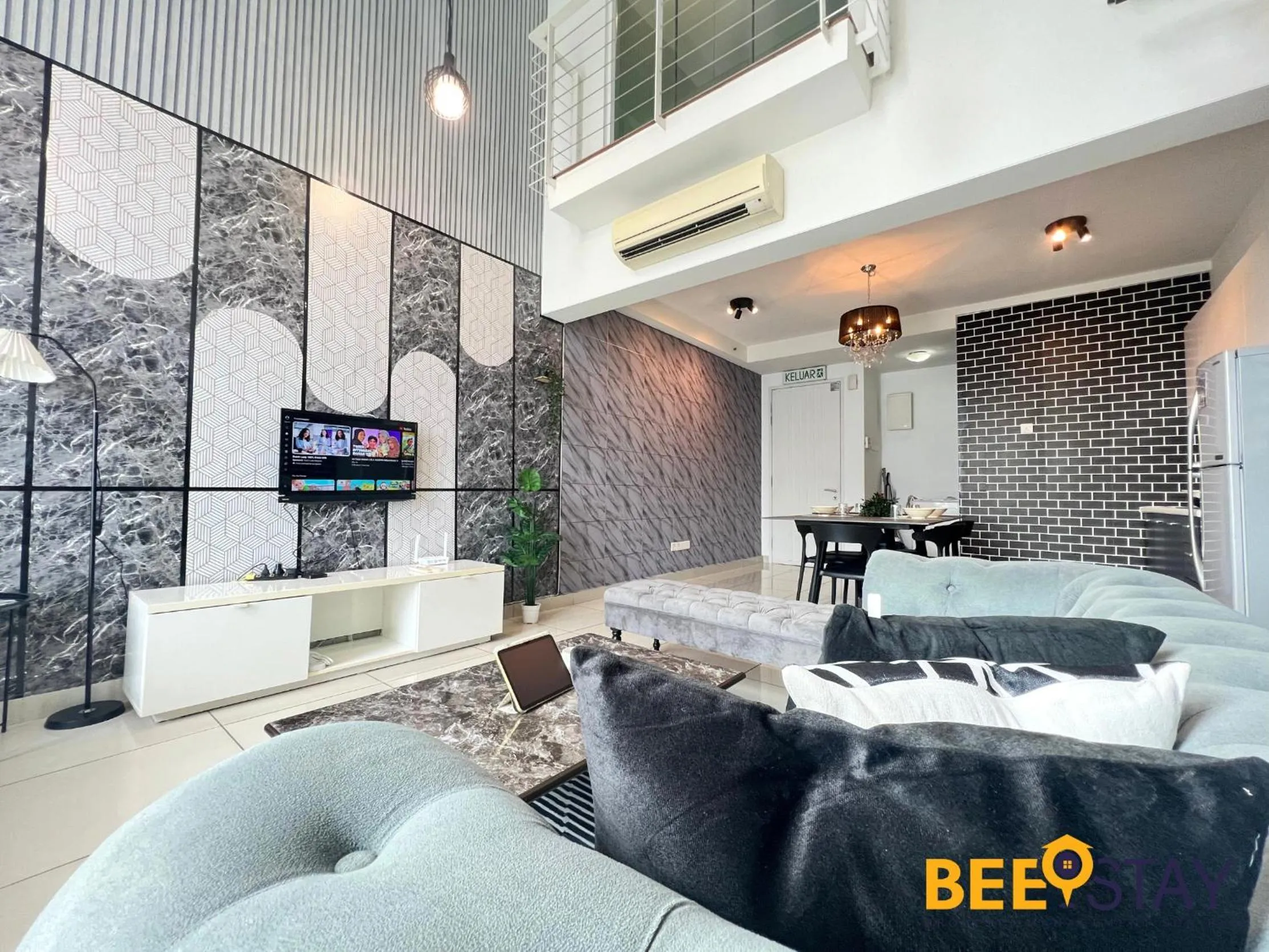 Photo of the whole room, Bed in The Scott Garden Kuala Lumpur by BeeStay Management