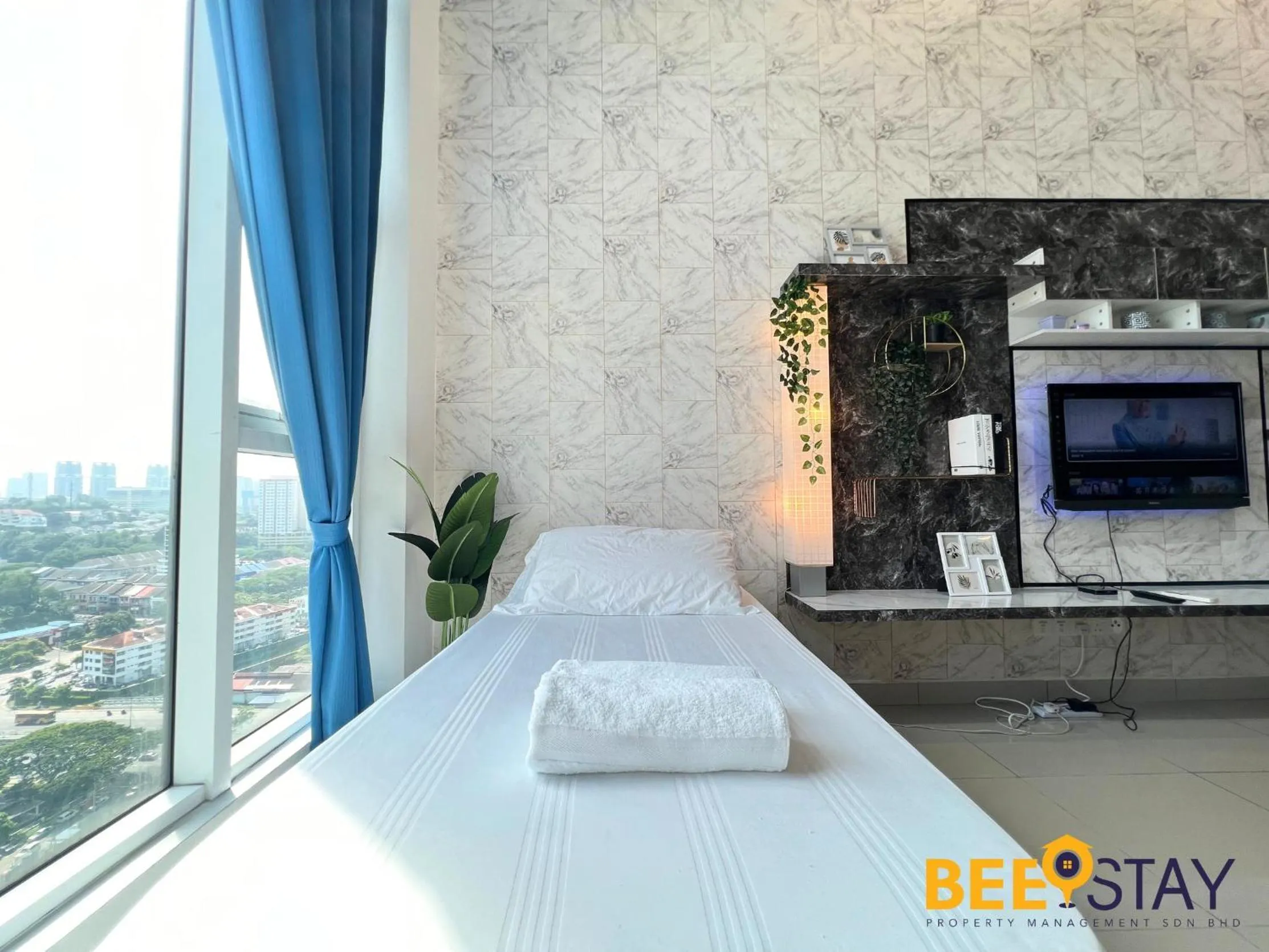 Bedroom, Bed in The Scott Garden Kuala Lumpur by BeeStay Management