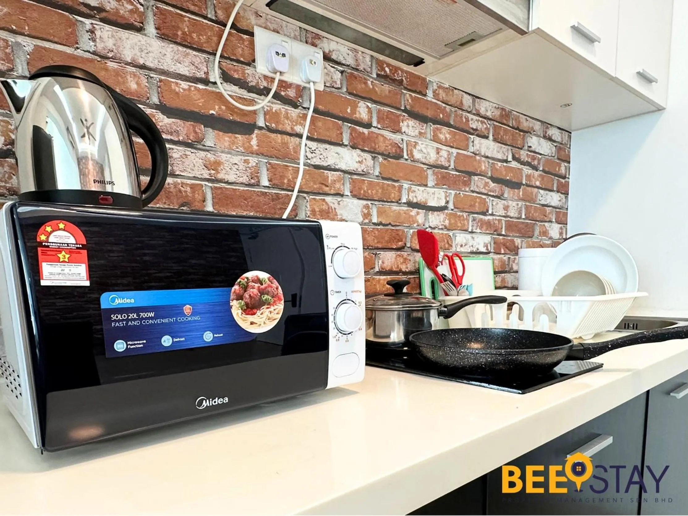 Kitchen or kitchenette in The Scott Garden Kuala Lumpur by BeeStay Management